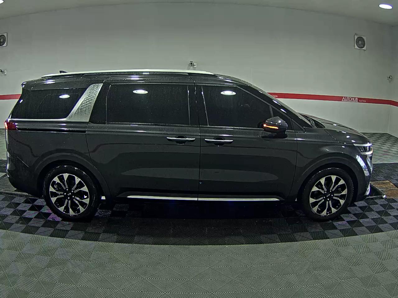 Kia SEDONA 2021 - Image 3