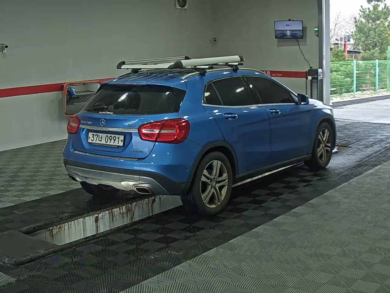 Mercedes-Benz GLA-Class - 4