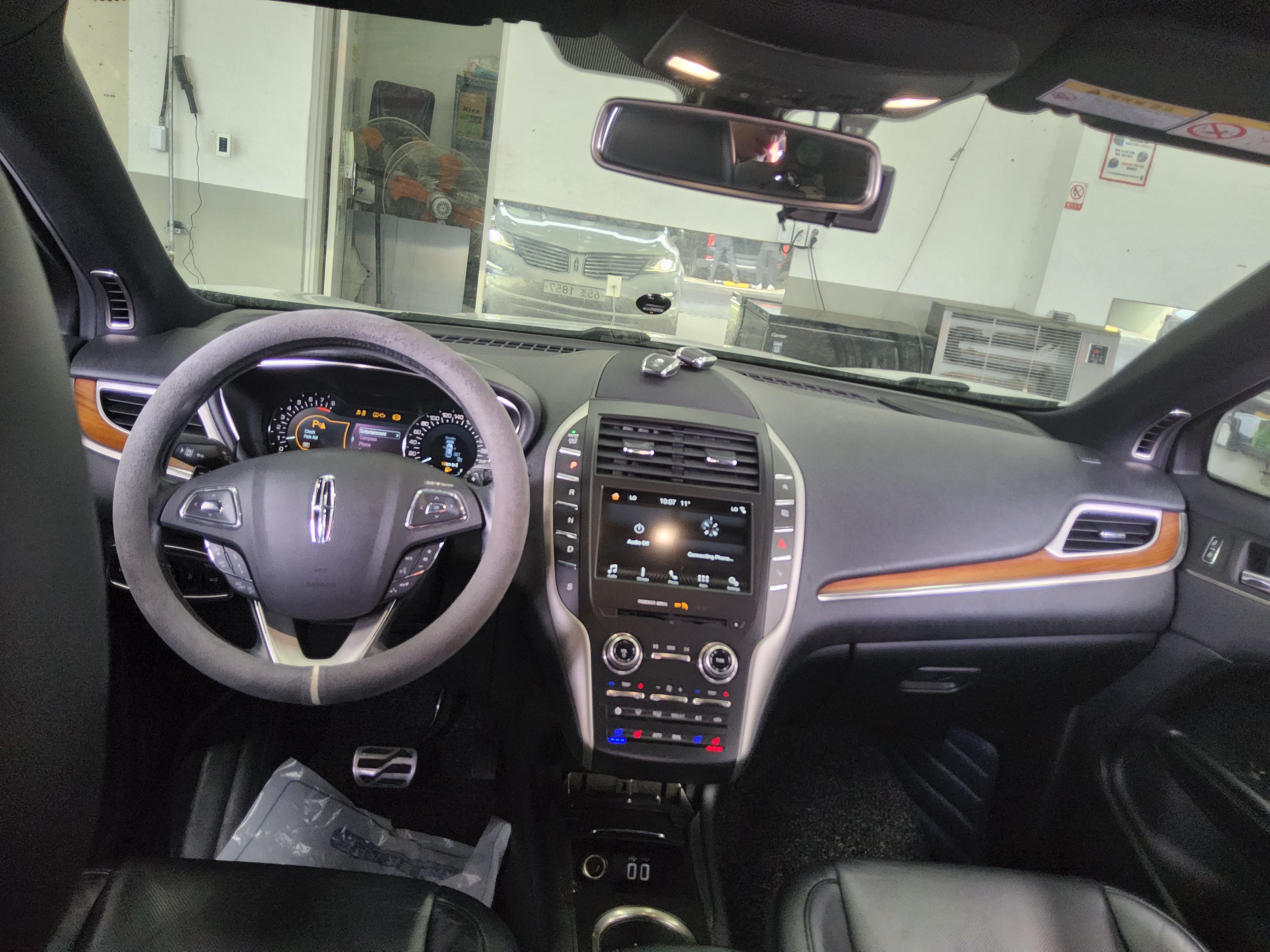 Lincoln MKC 2017 - Image 10