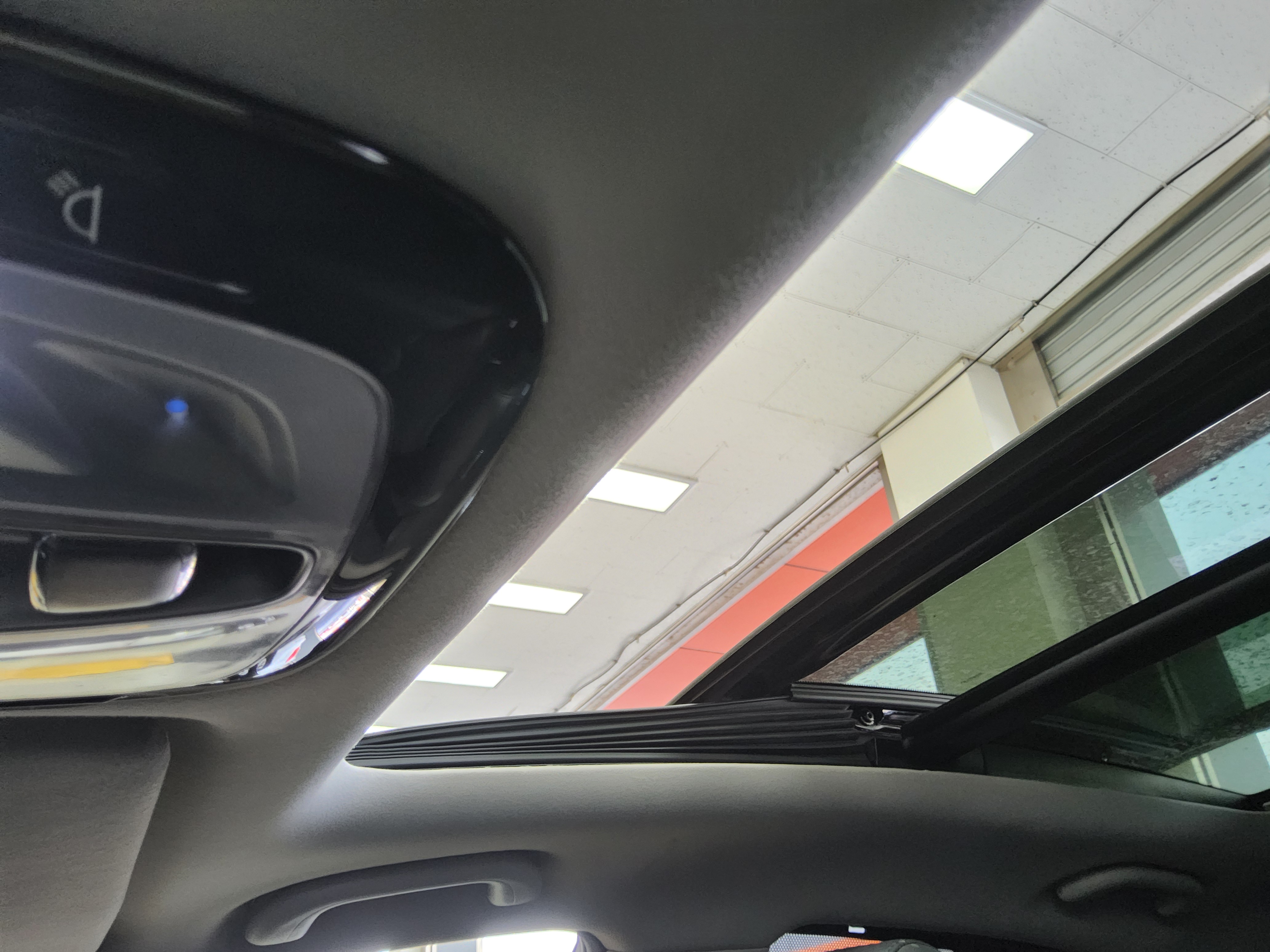 Hyundai Grandeur 2014 - Image 16