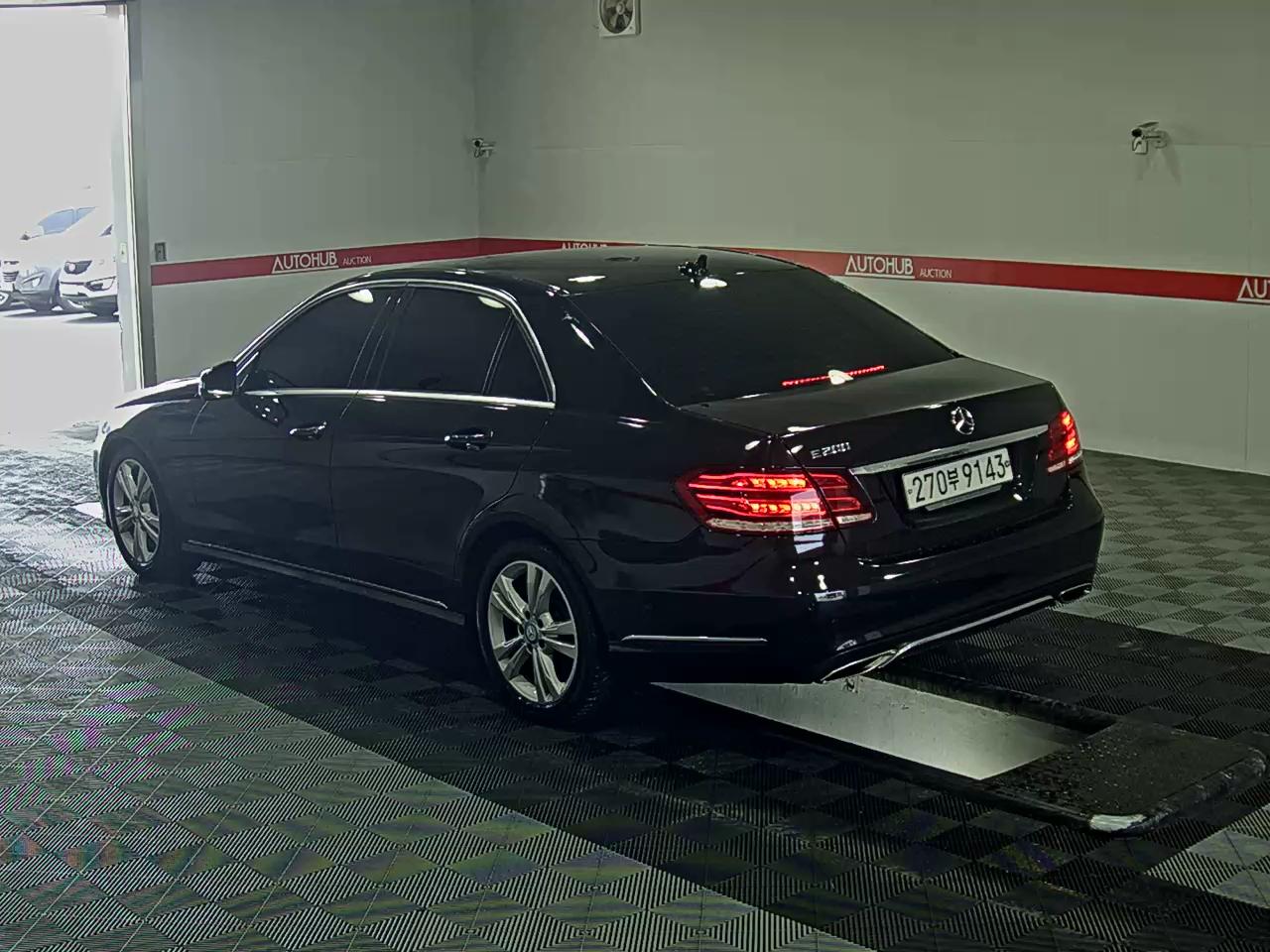 Mercedes-Benz E-Class 2016 - Image 5