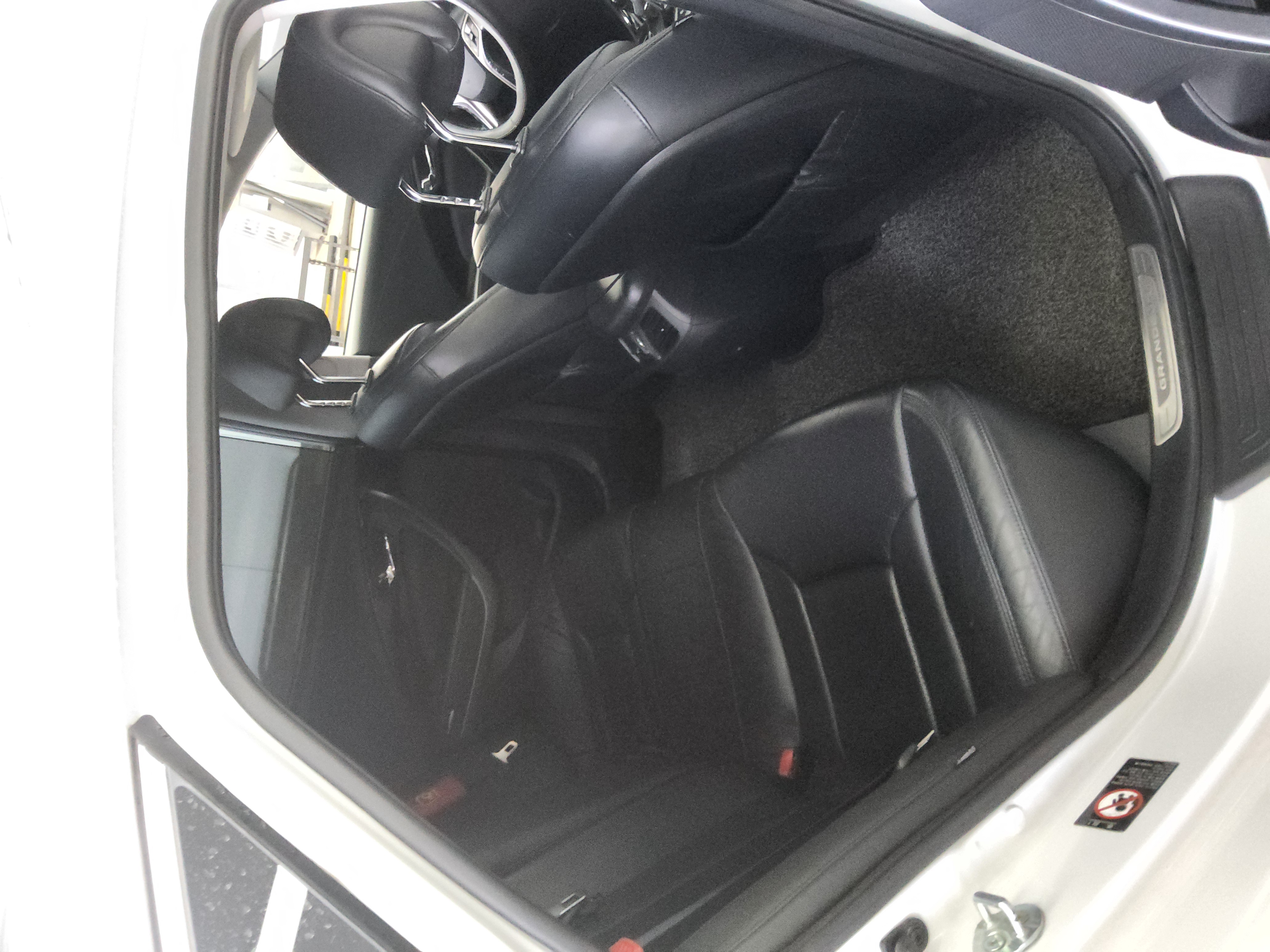 Hyundai Grandeur 2014 - Image 12