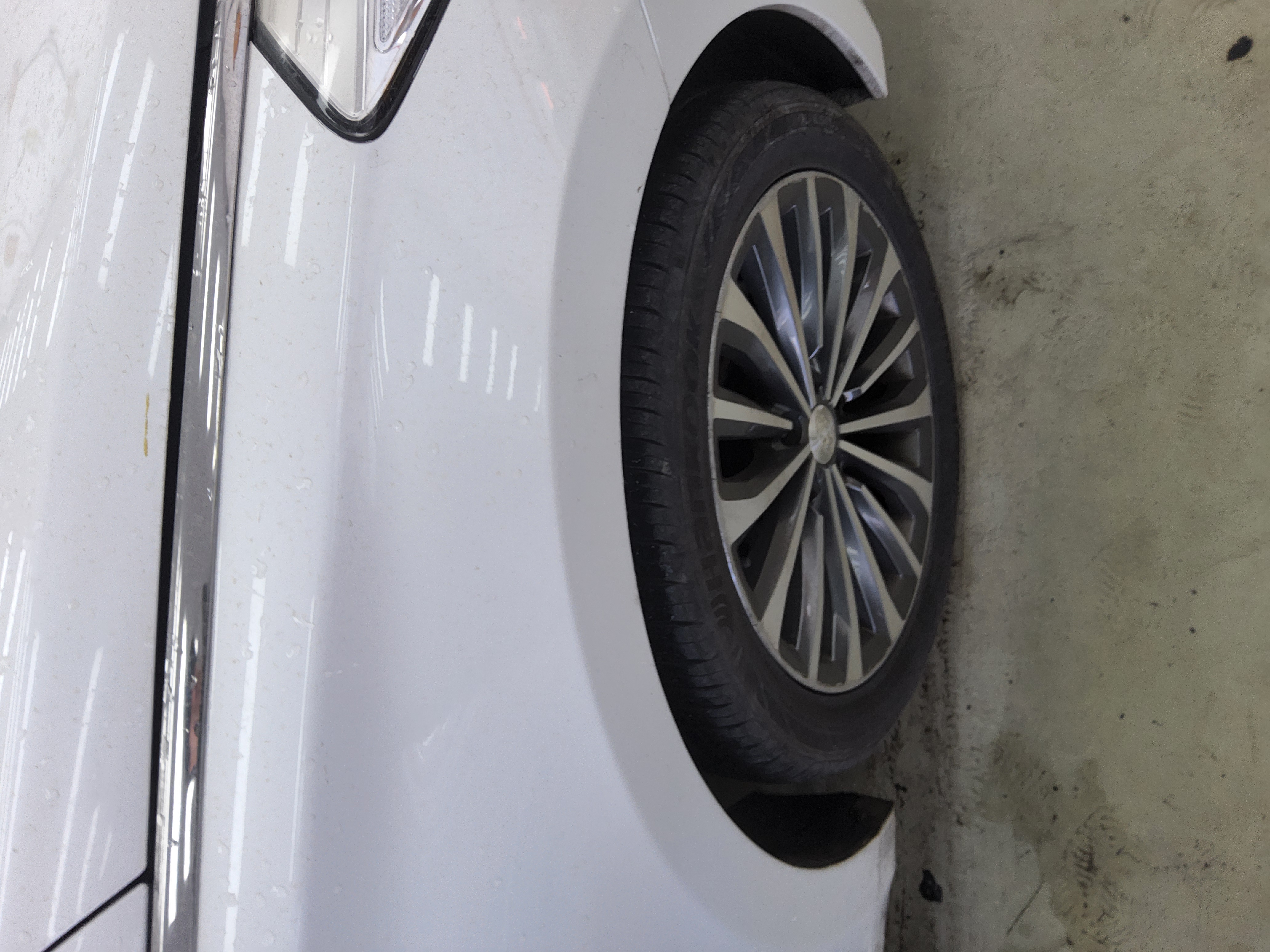 Hyundai Grandeur 2014 - Image 21