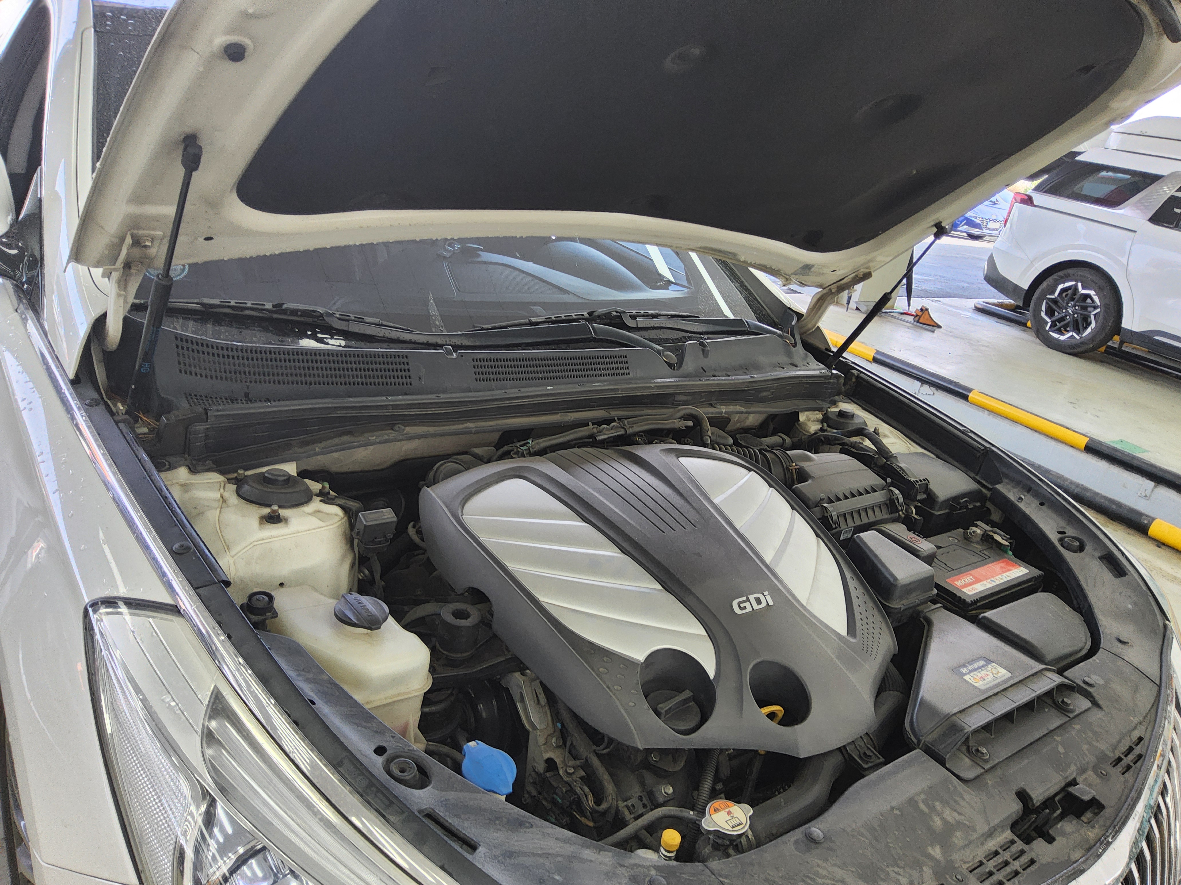 Hyundai Grandeur 2014 - Image 18