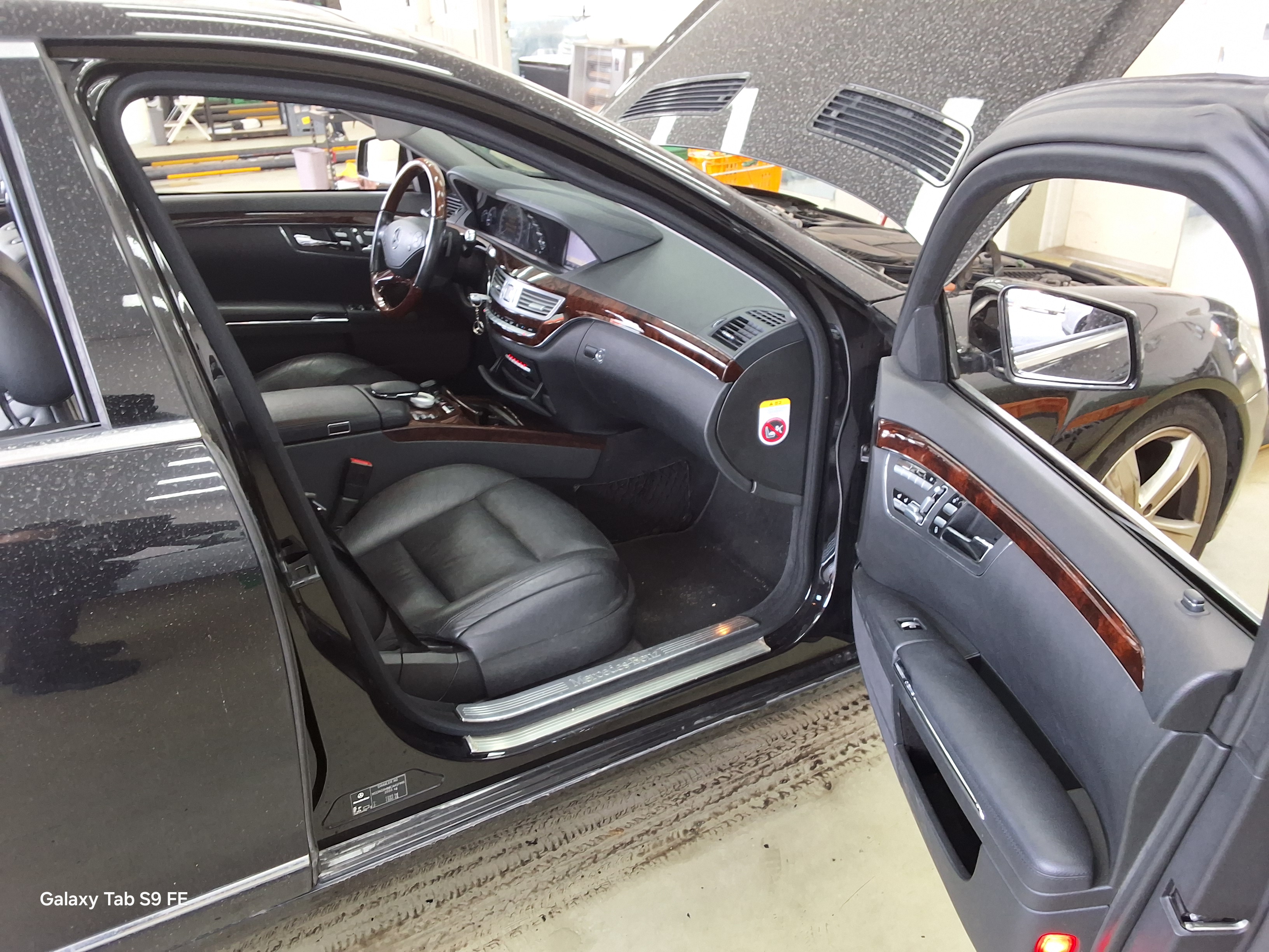 Mercedes-Benz S-Class 2012 - Image 13