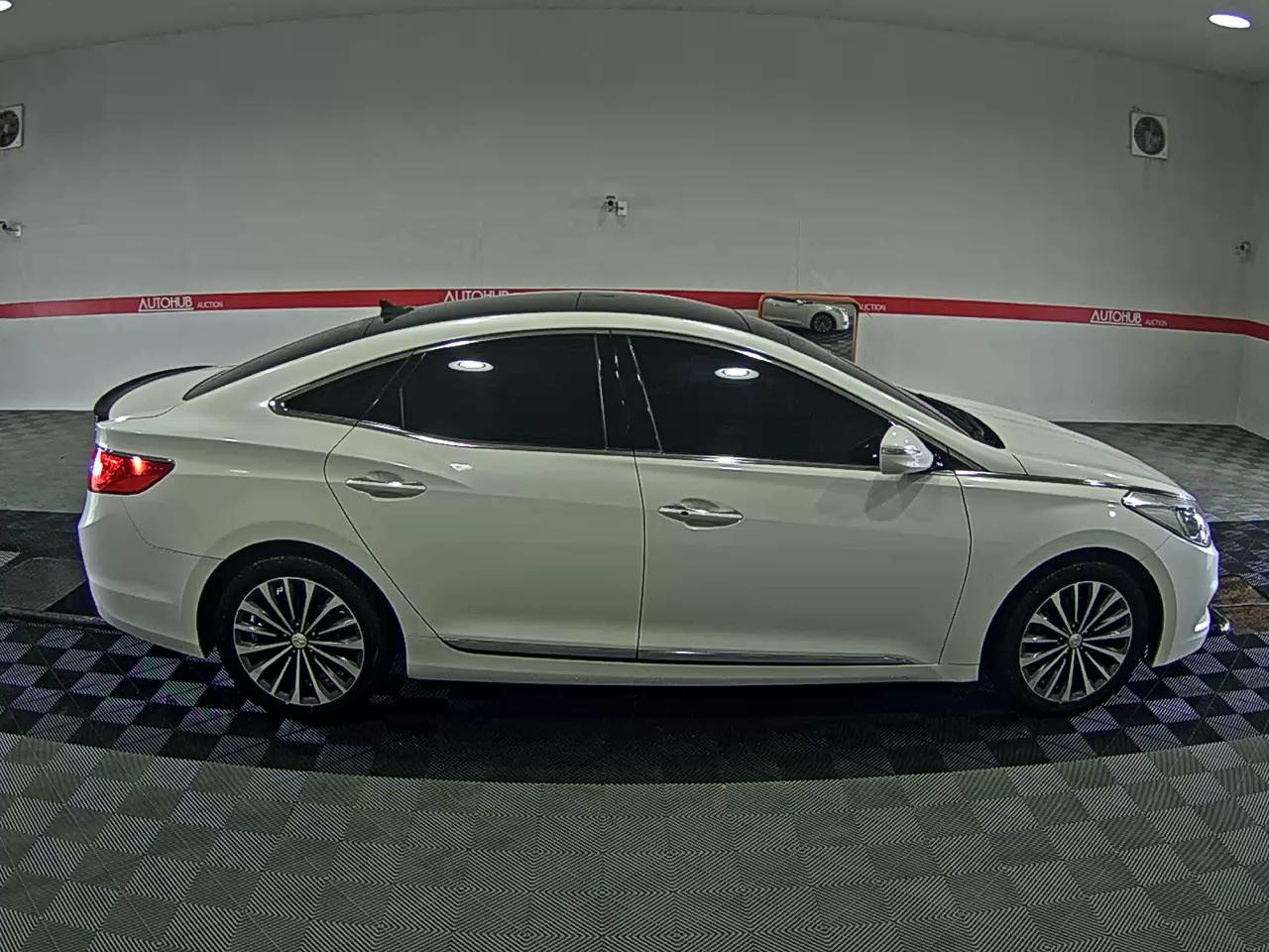 Hyundai Grandeur 2014 - Image 3