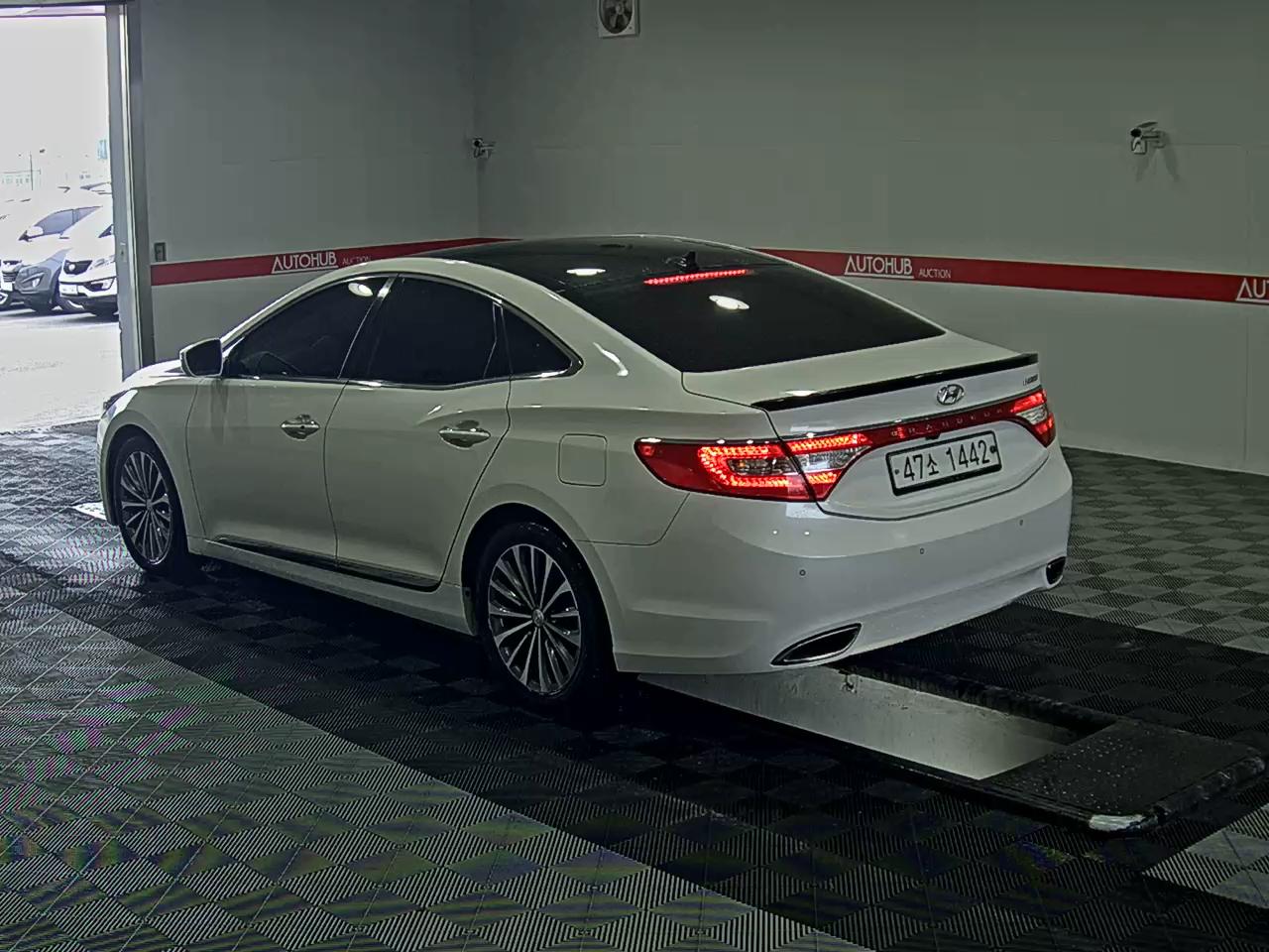 Hyundai Grandeur 2014 - Image 5