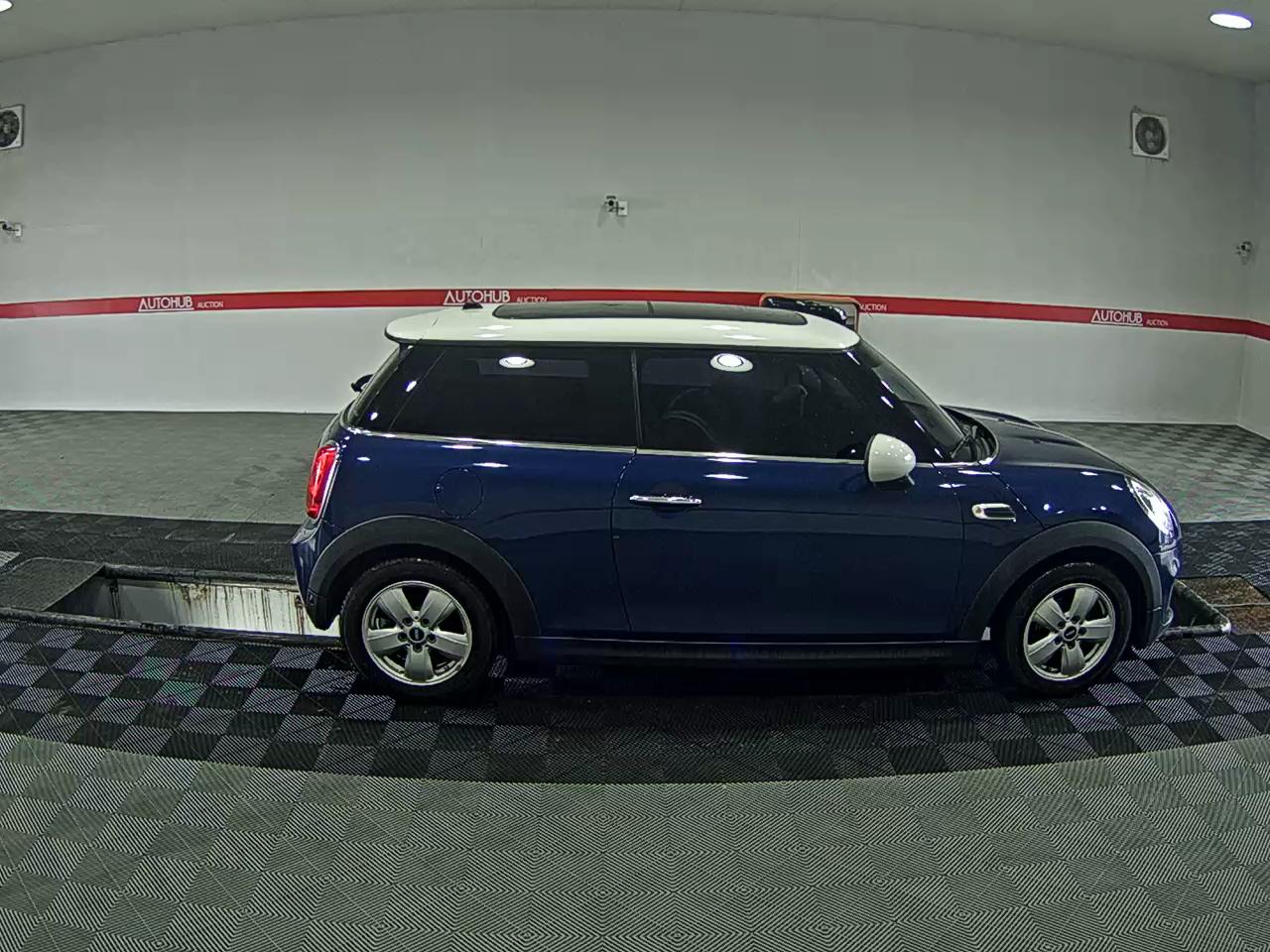 BMW MINI 2016 - Image 3