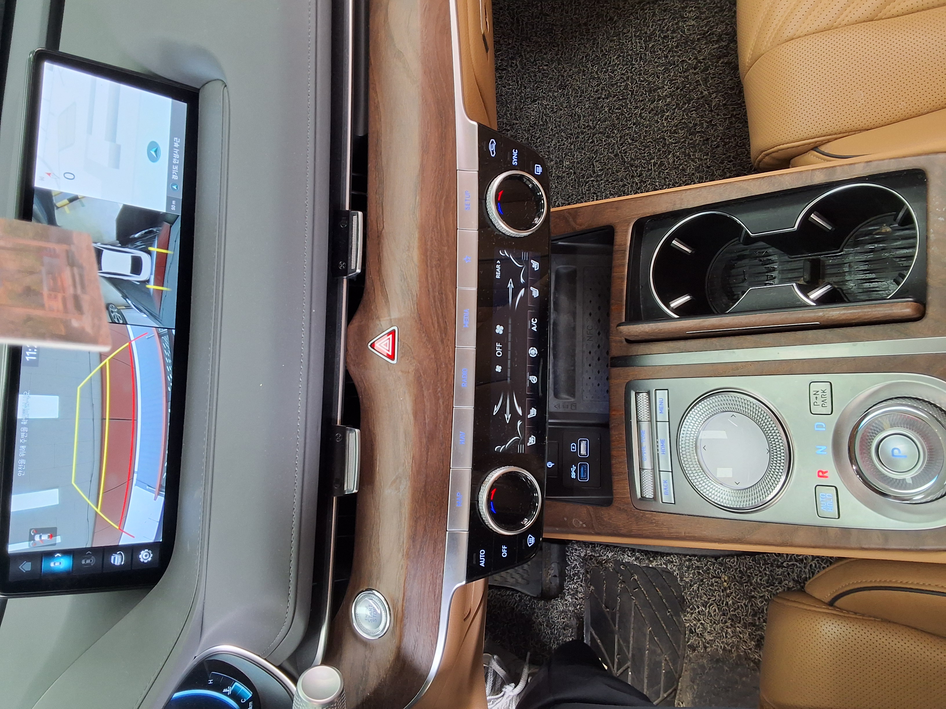 هيونداي جينيسيس 2022 - صورة 10