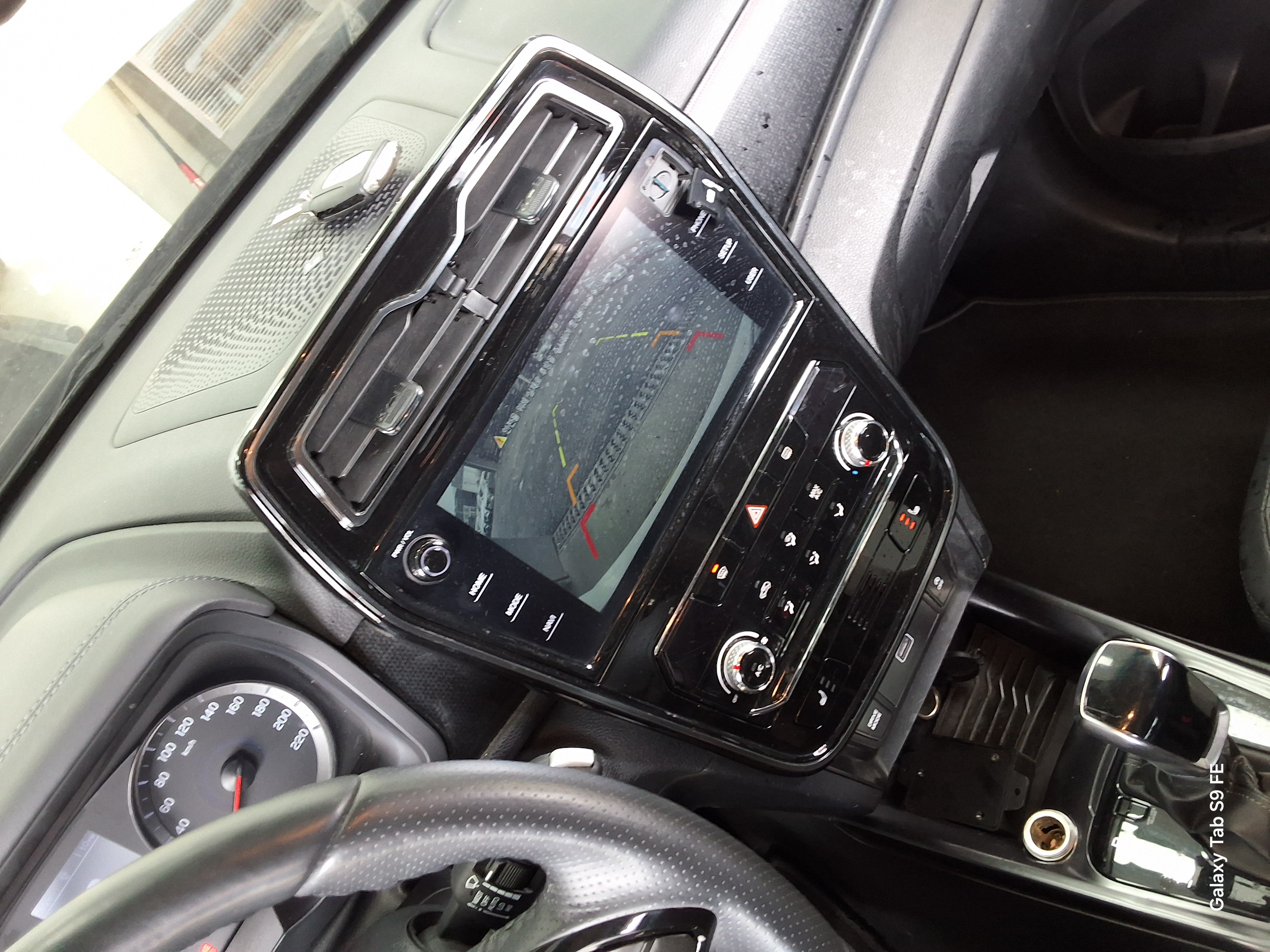 KG Mobility Tivoli 2021 - Image 18