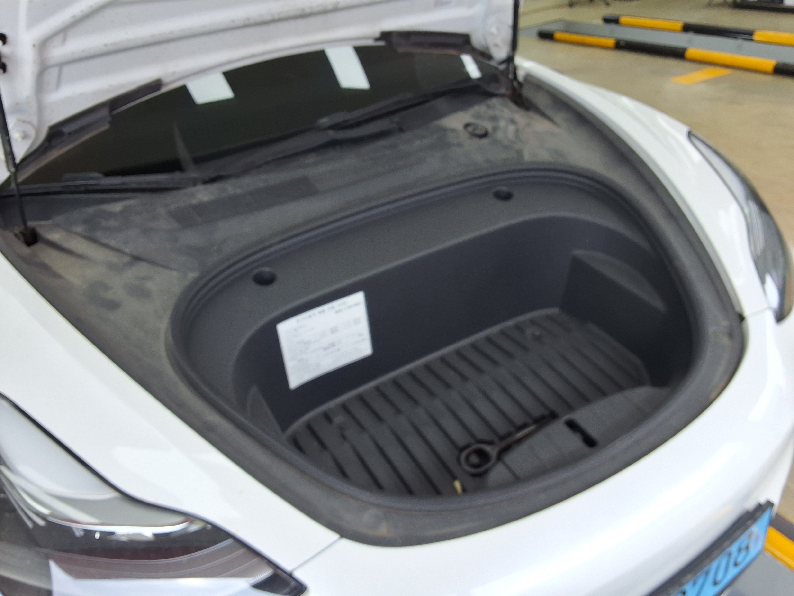 TESLA Model 3 - 18