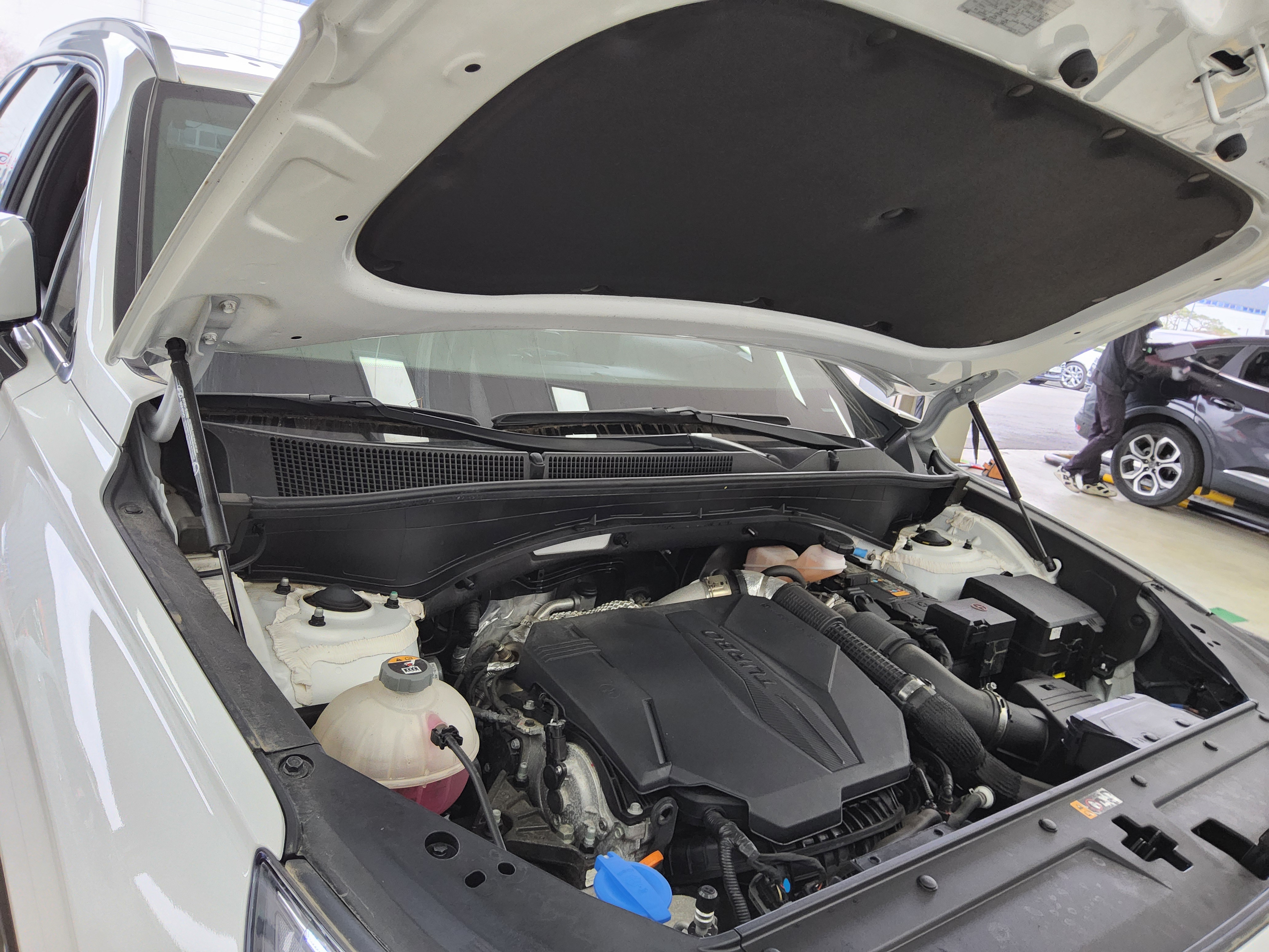 Hyundai Santa Fe 2023 - Image 17