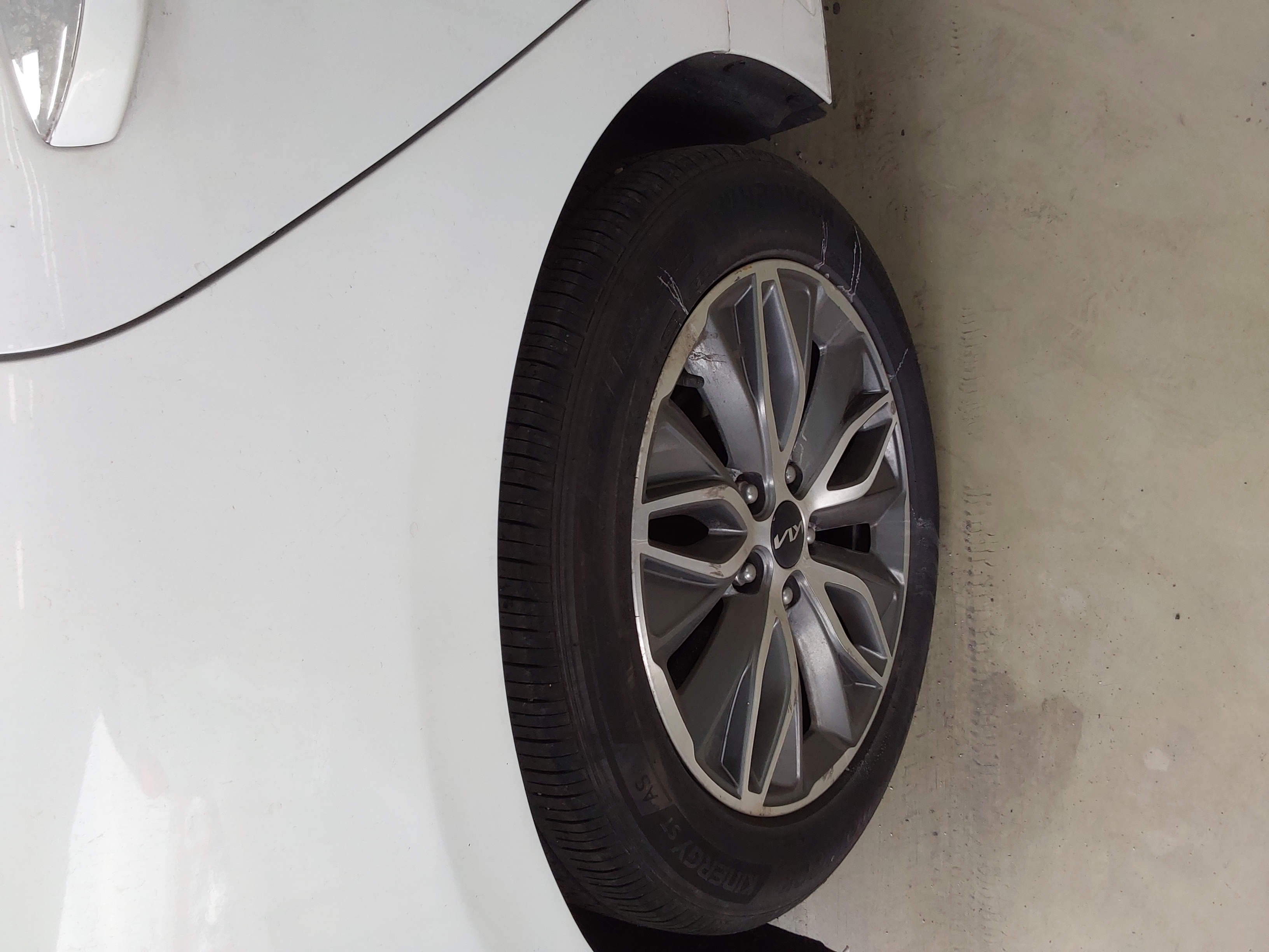 Kia K5 2023 - Image 21