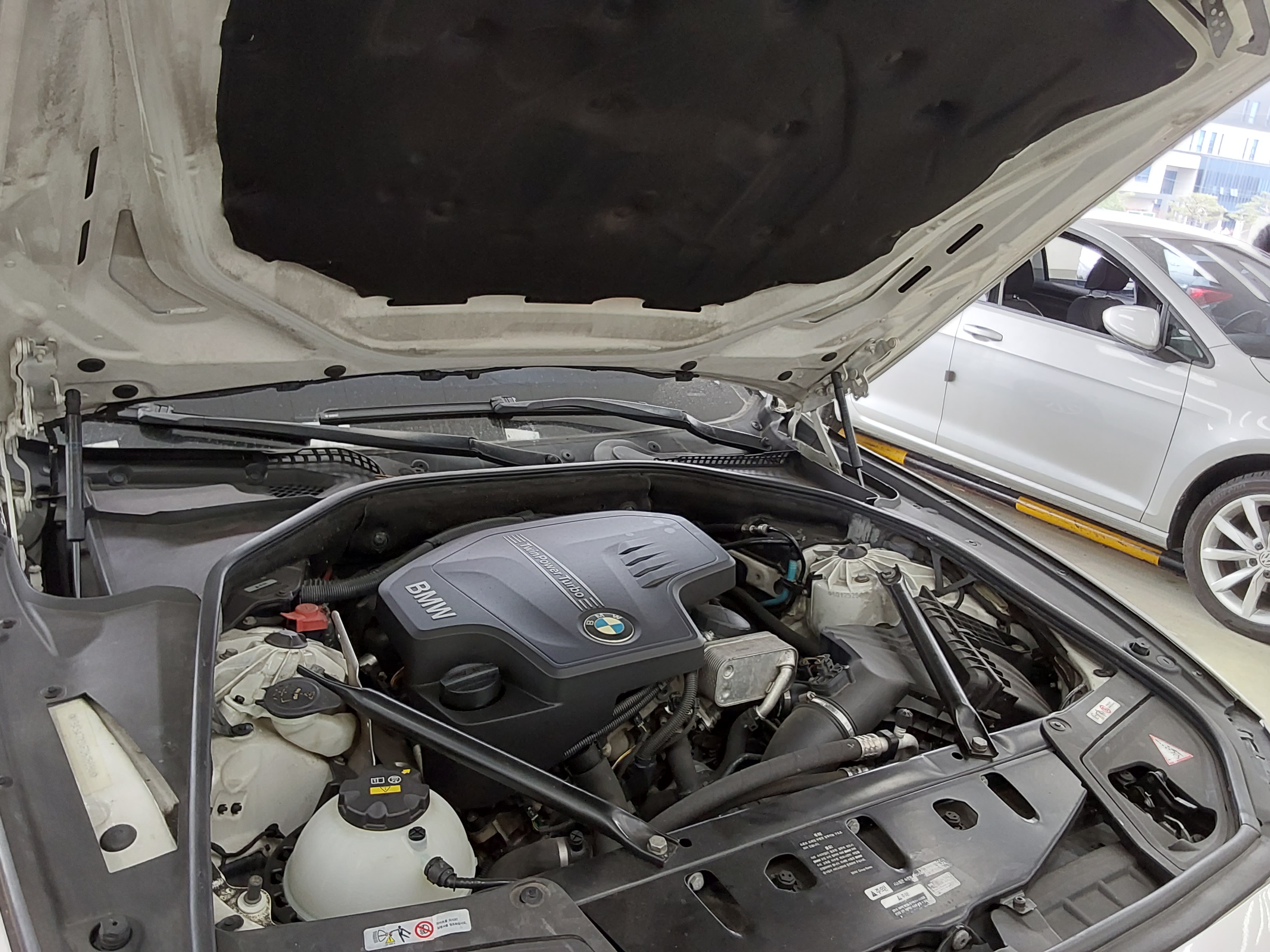 BMW 5 Series - 19