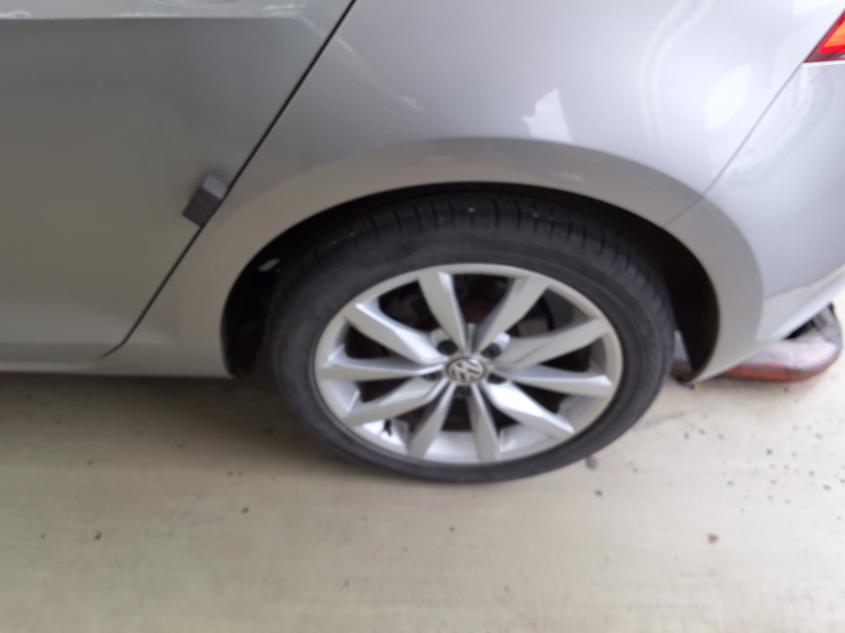 Volkswagen Golf - 18