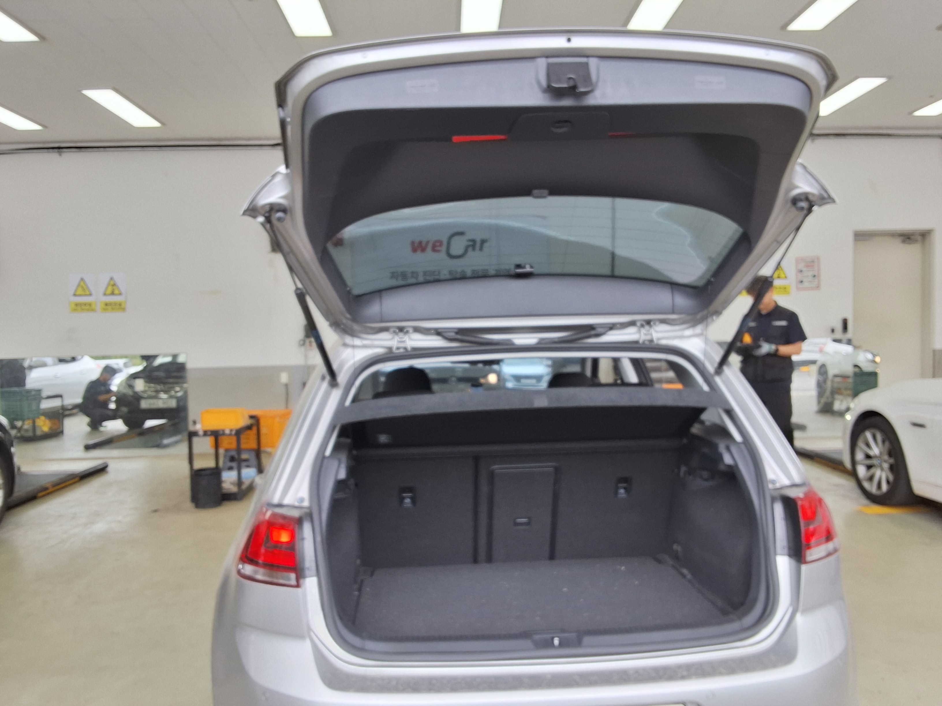 Volkswagen Golf - 14