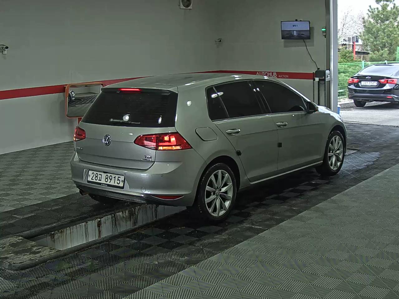 Volkswagen Golf - 4