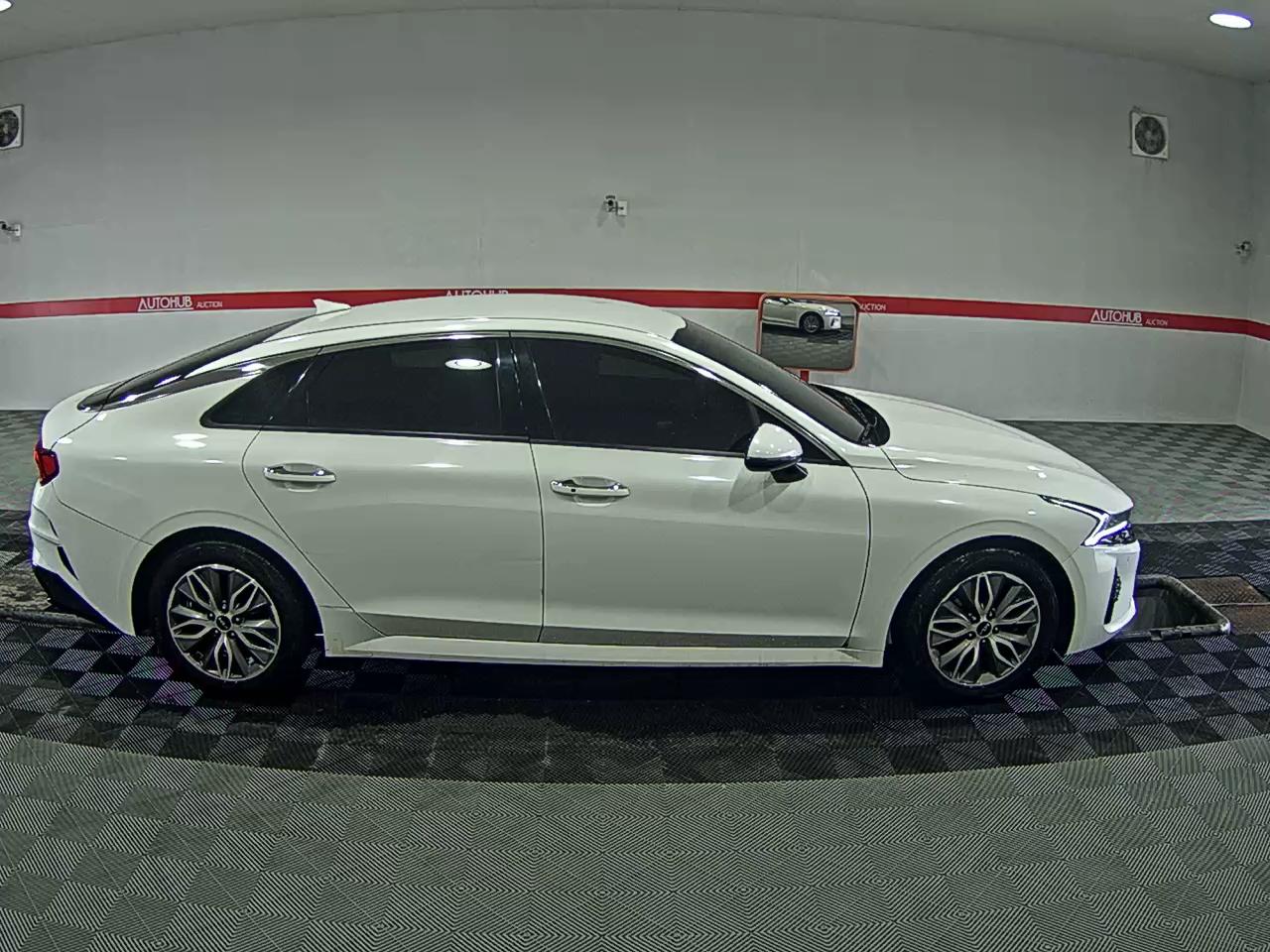 Kia K5 2023 - Image 3