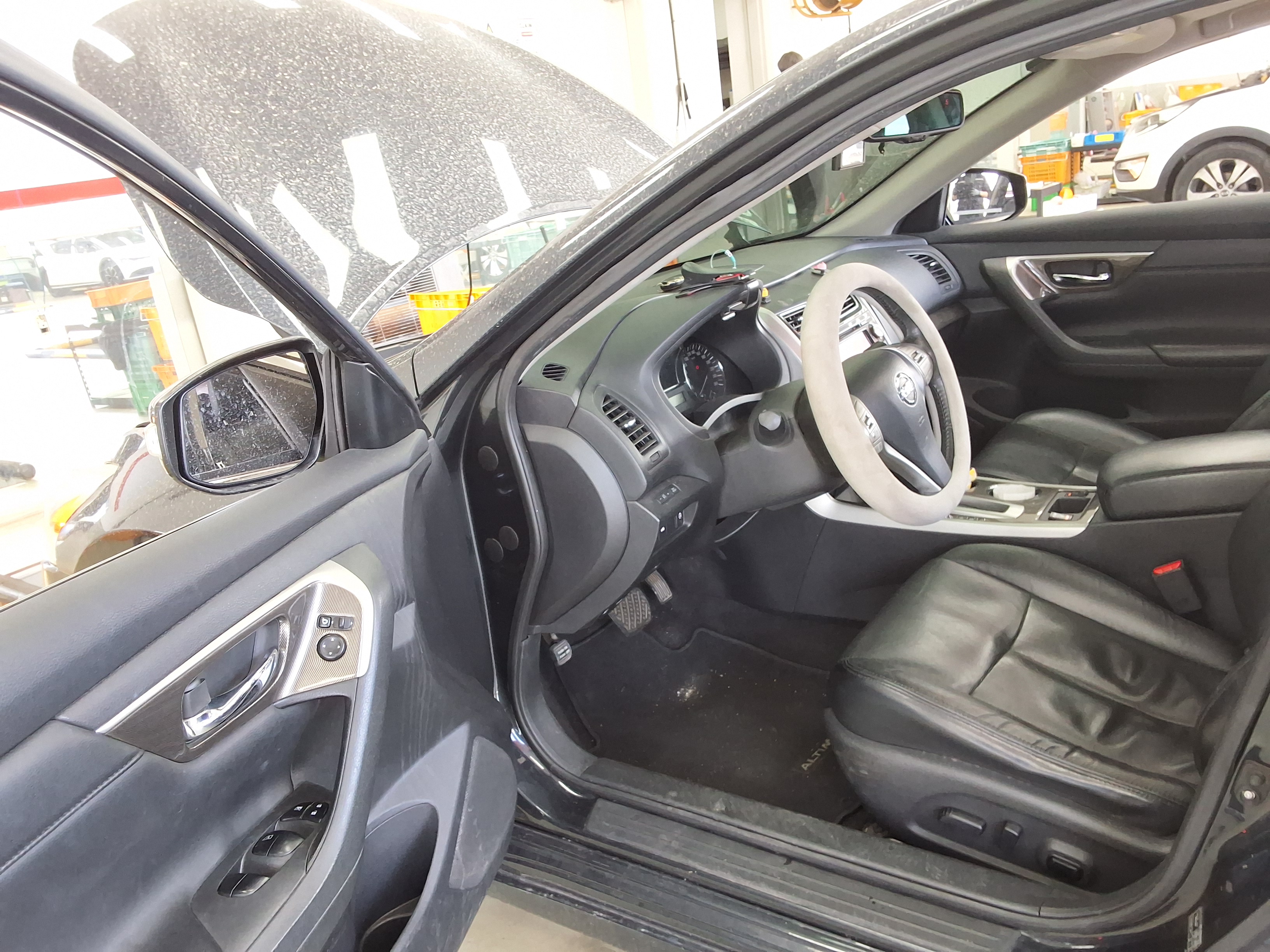 Nissan Altima 2015 - Image 9