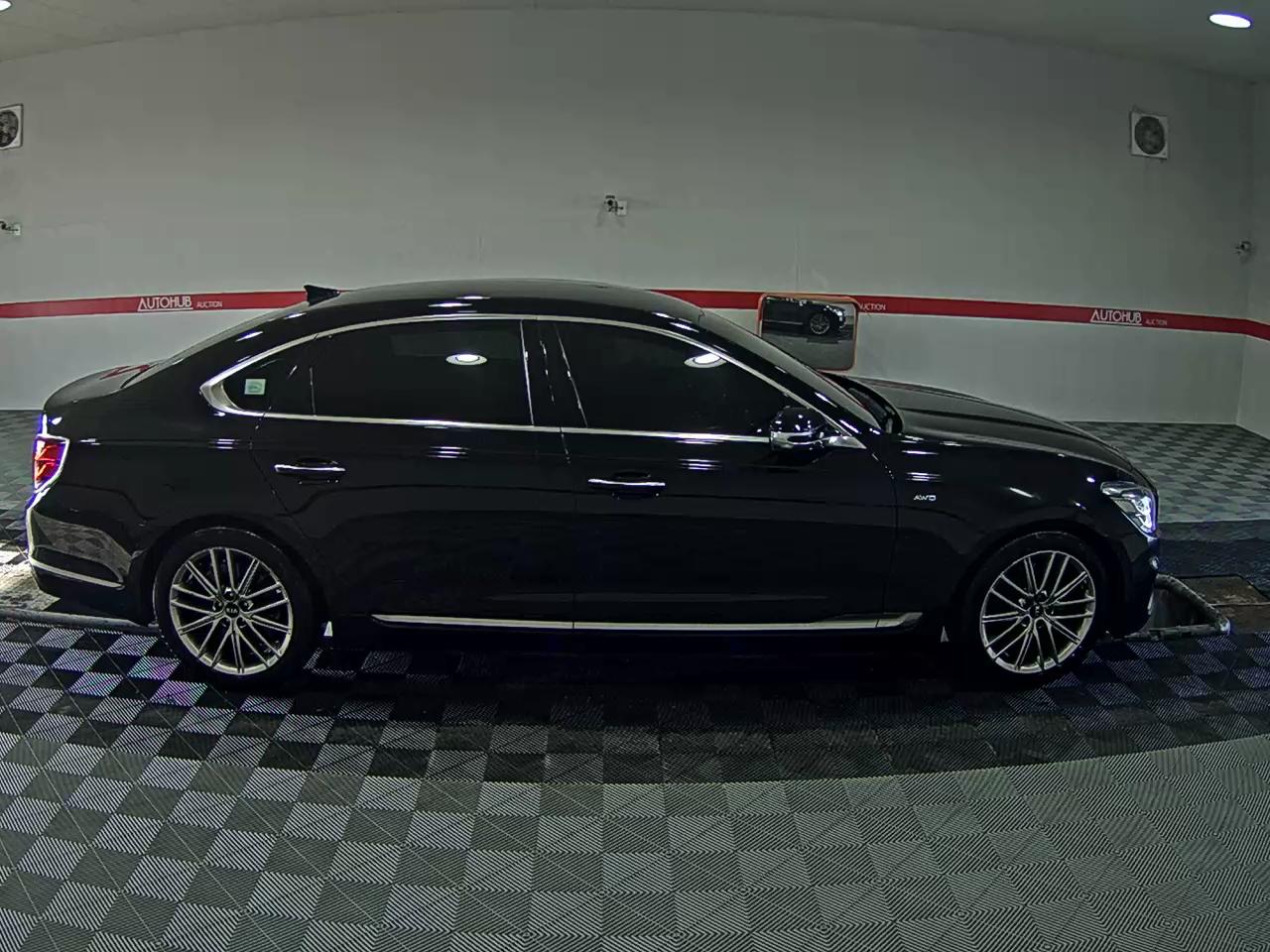 2021 - kia k9