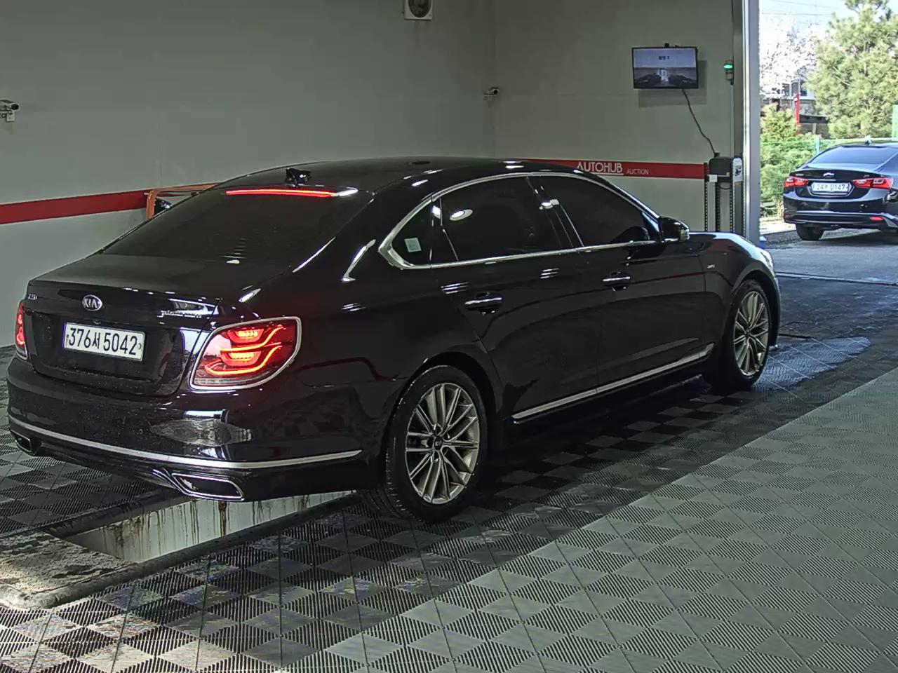 2021 - kia k9