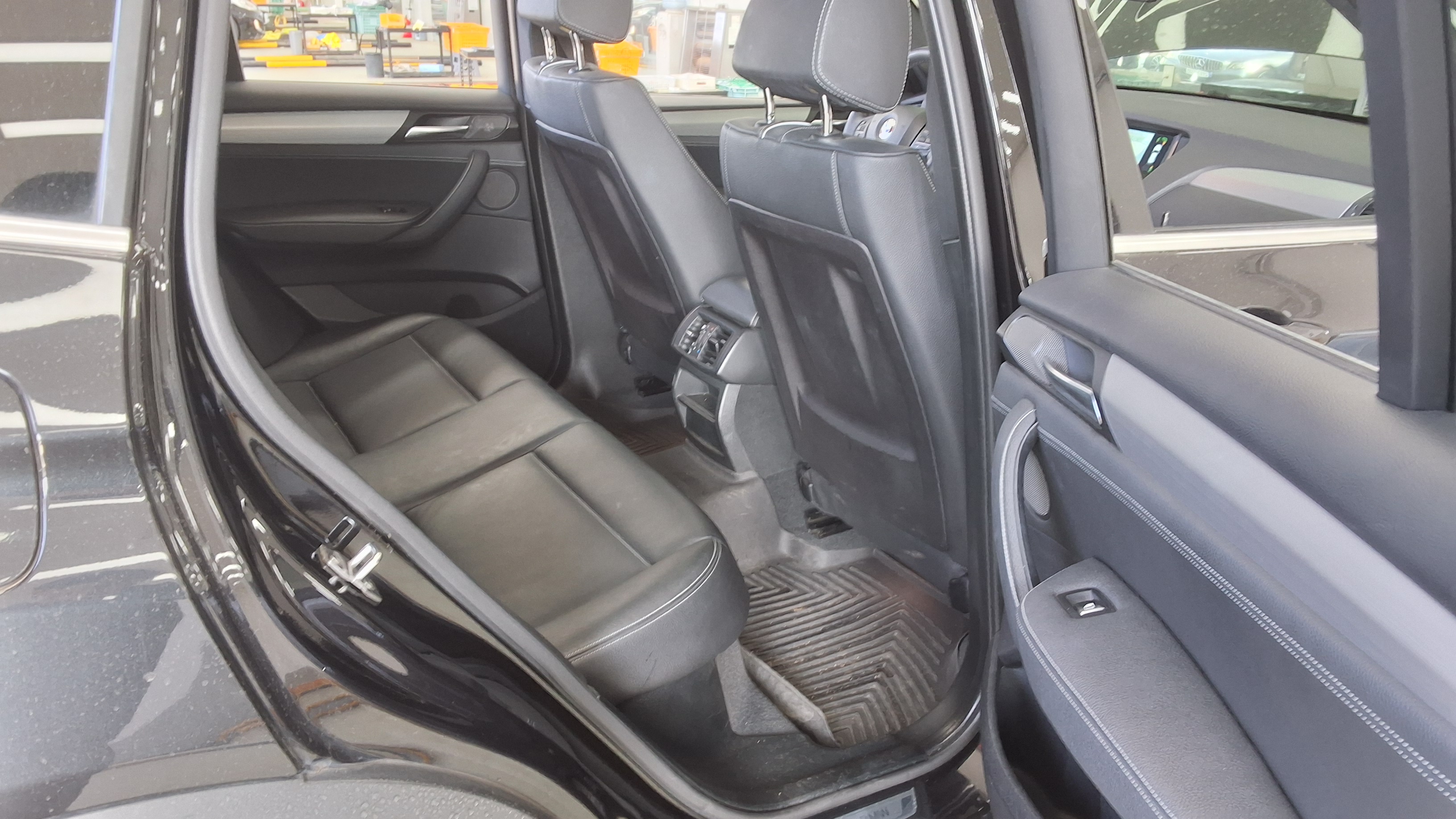 BMW X3 2015 - Image 12