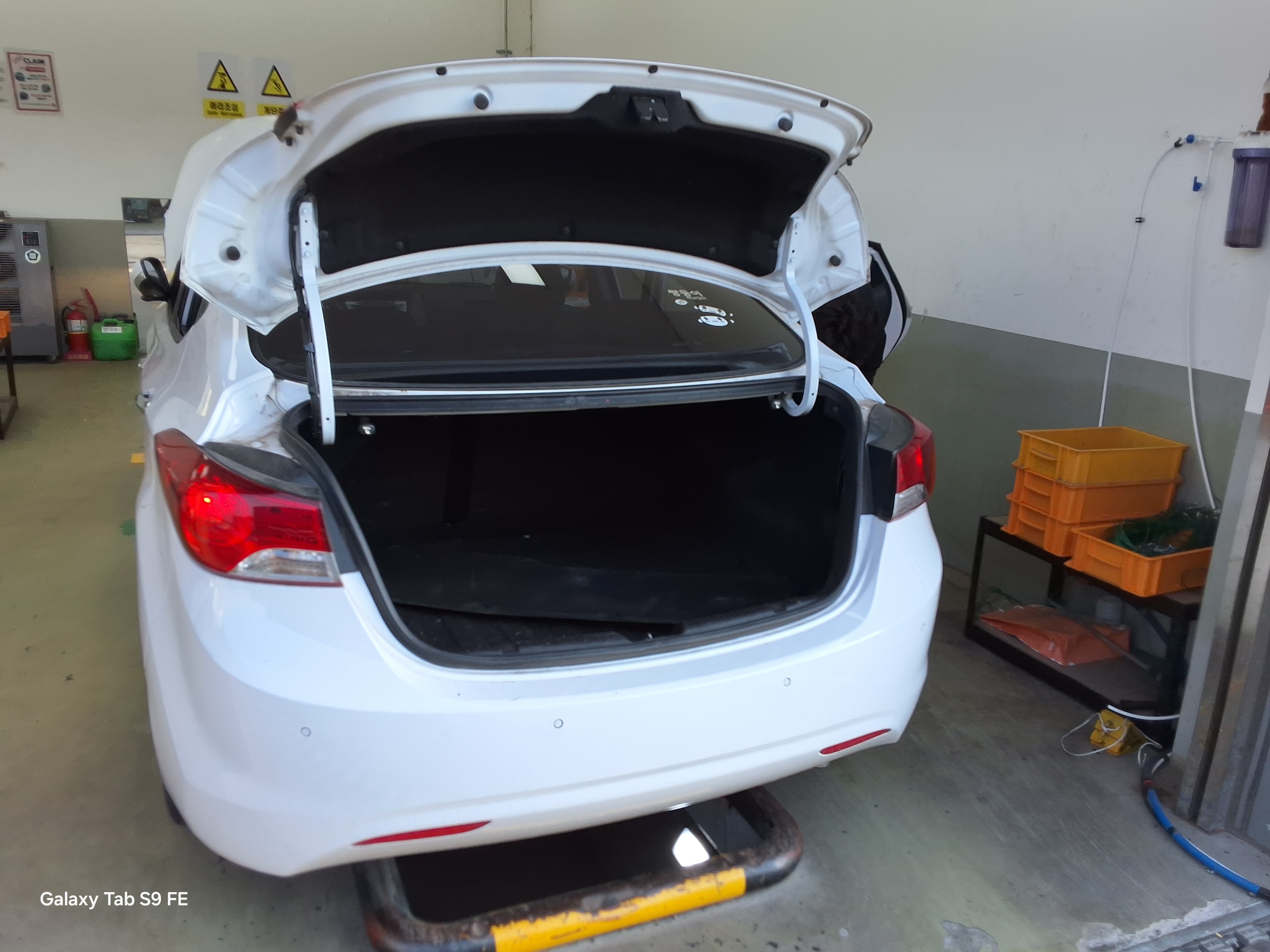 Hyundai Elantra 2013 - Image 14