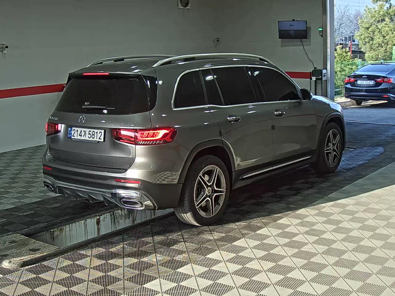 메르세데스-벤츠 GLB - 4