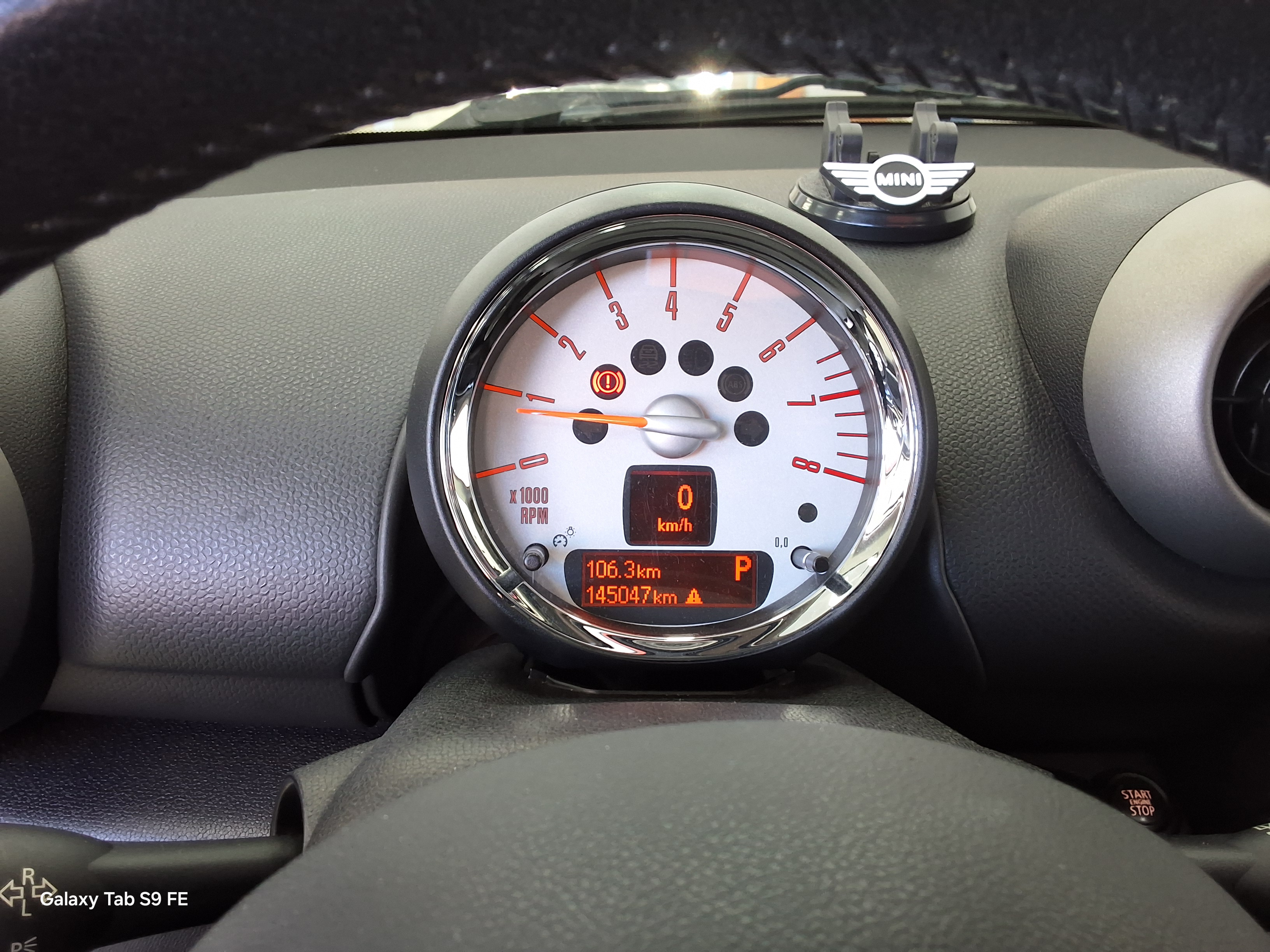 BMW MINI 2012 - Image 8