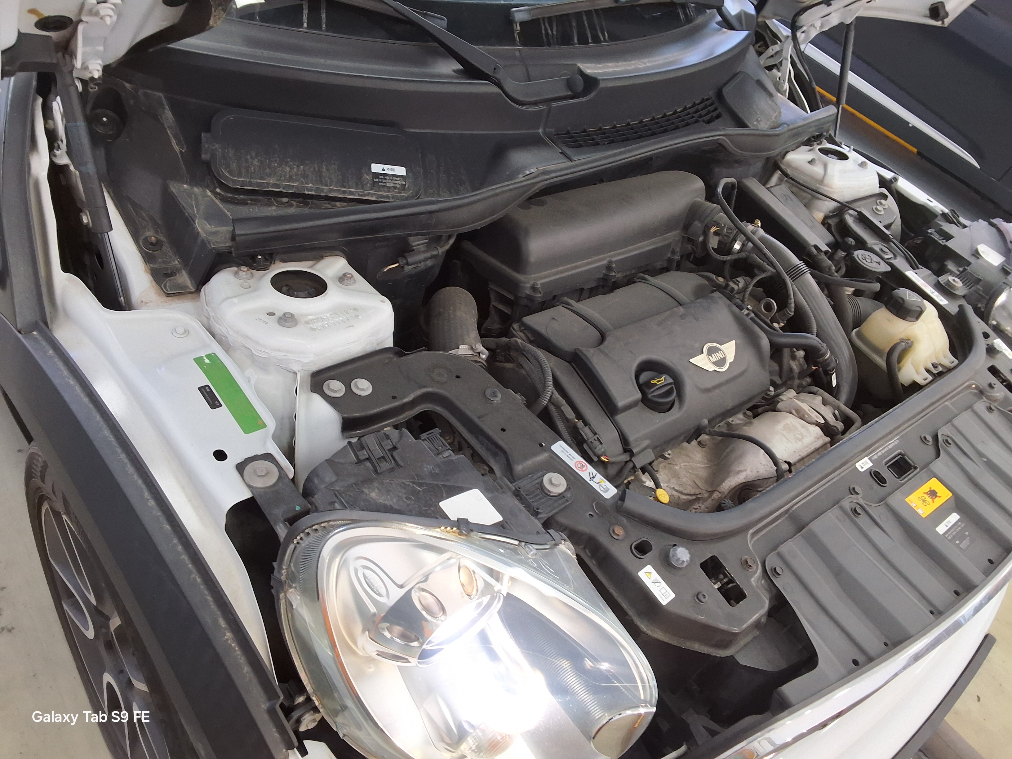 BMW MINI 2012 - Image 19