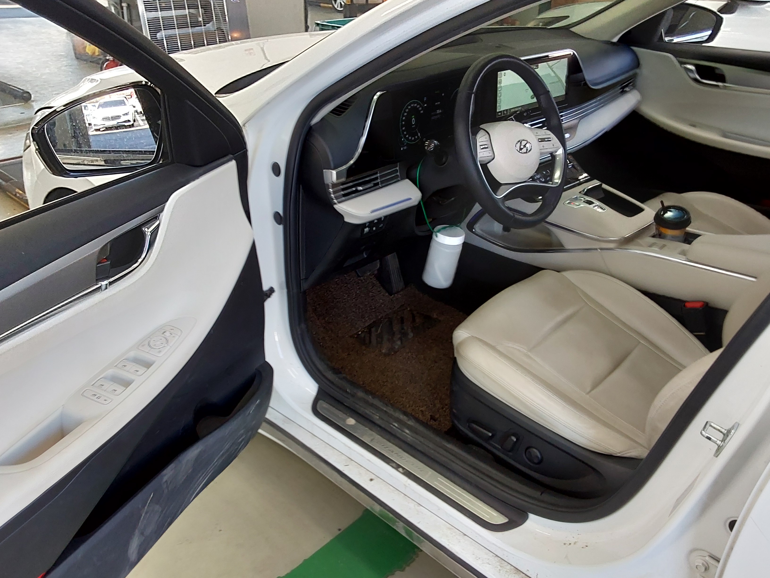 Hyundai Grandeur 2022 - Image 9