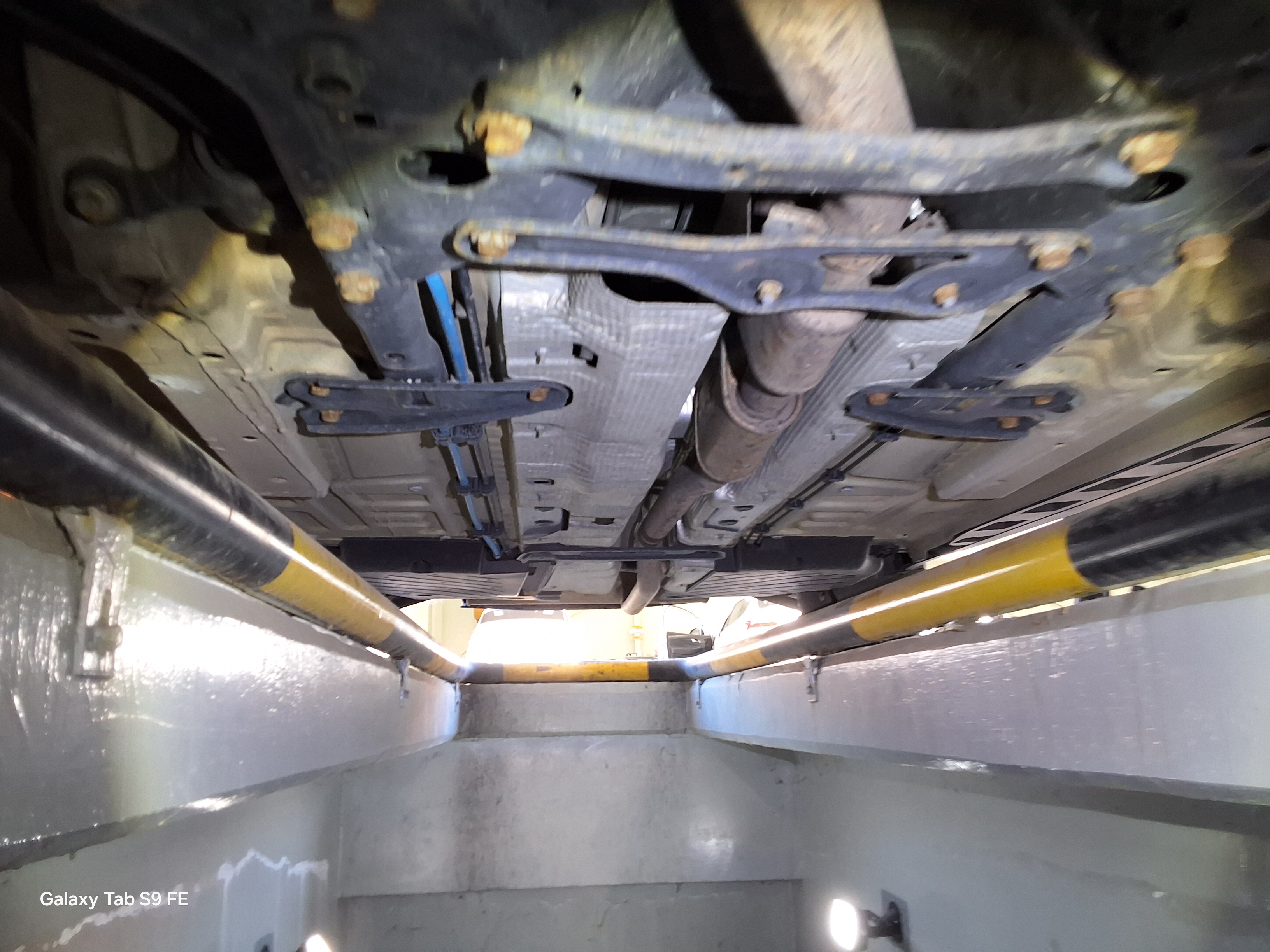 BMW MINI 2012 - Image 20