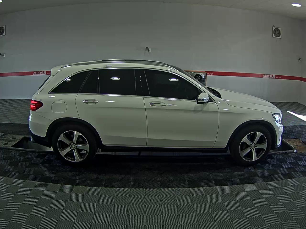 مرسيدس بنز GLC - 3