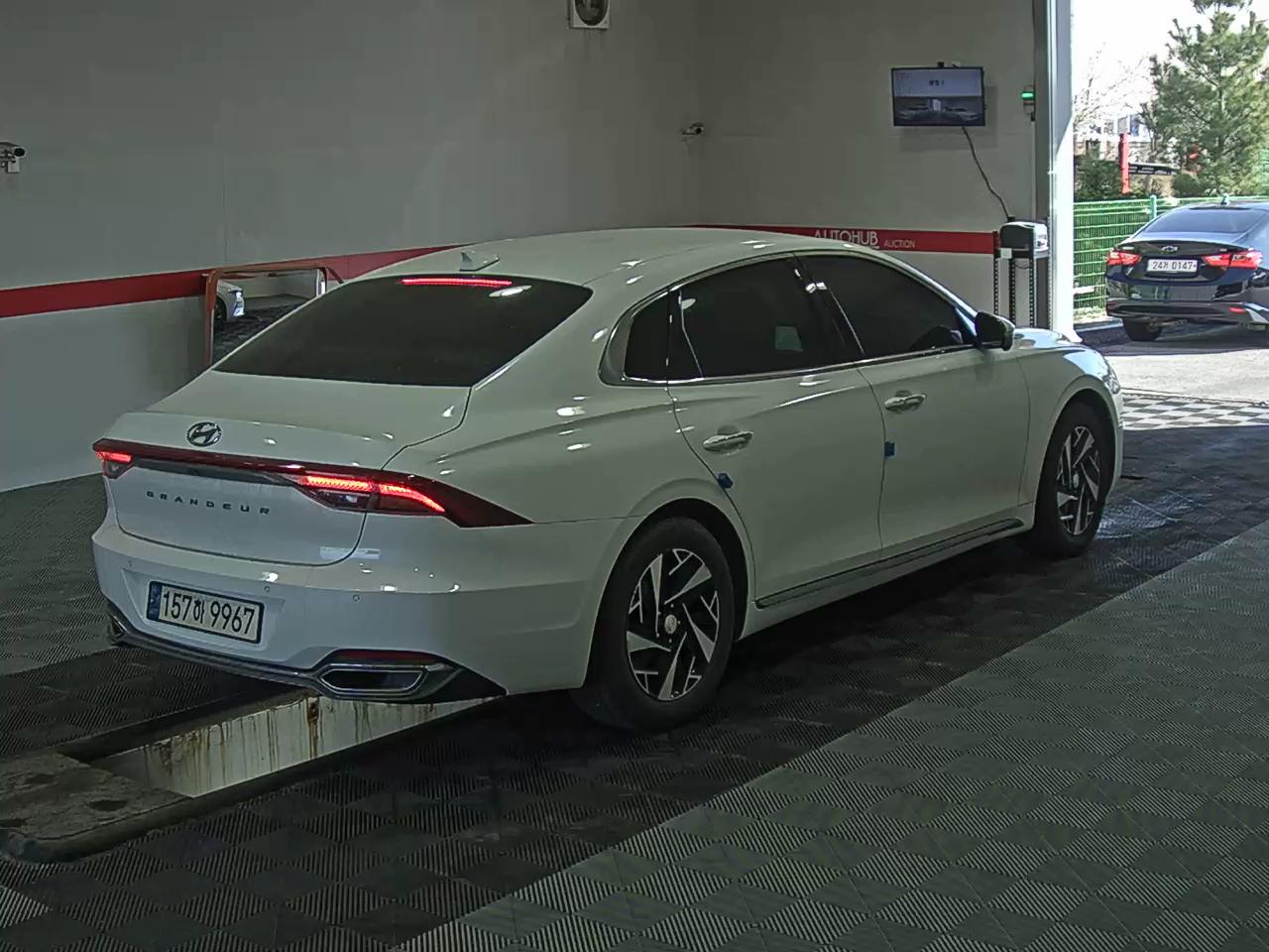 Hyundai Grandeur 2022 - Image 4