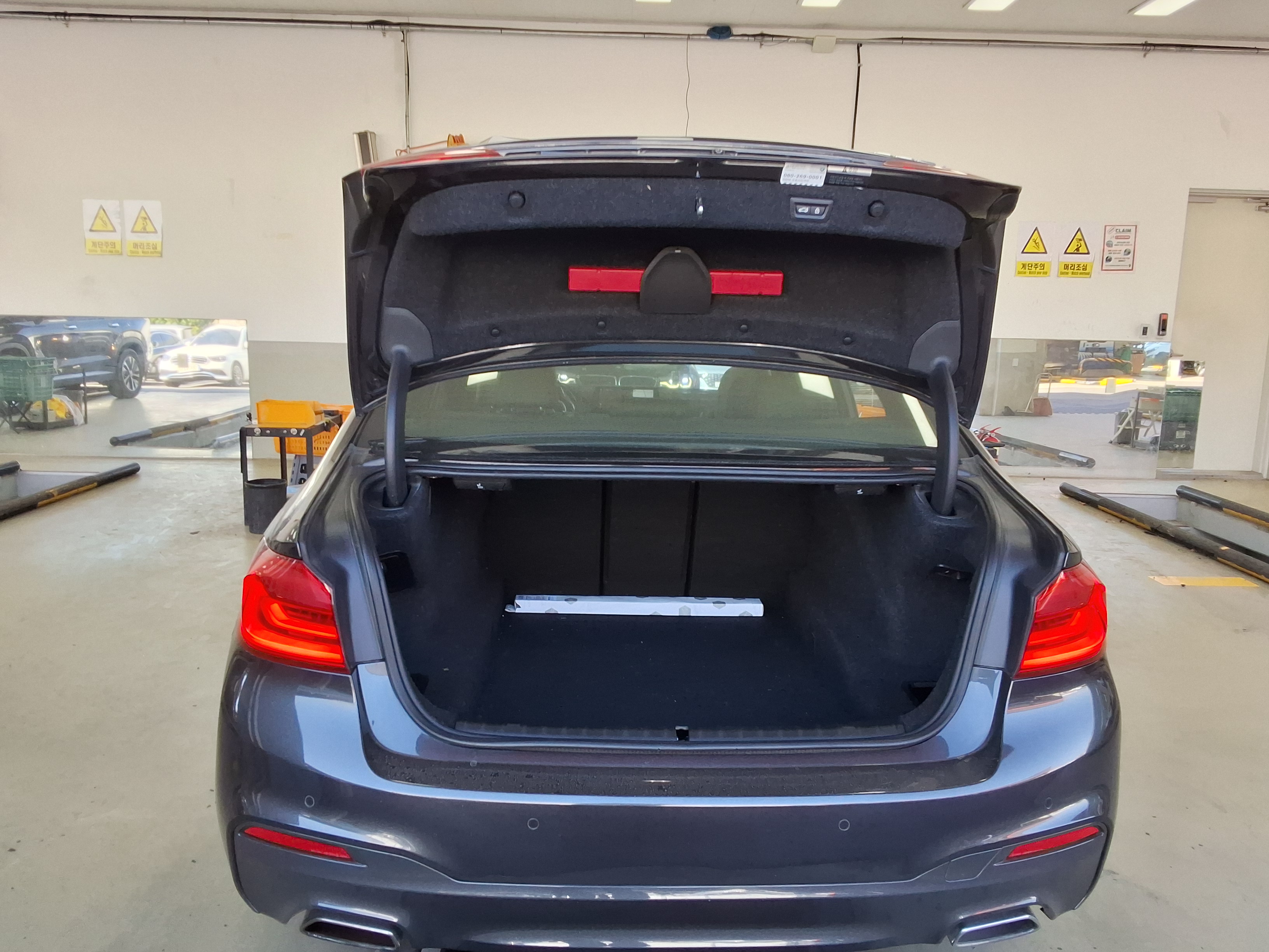 BMW 5 Series - 14