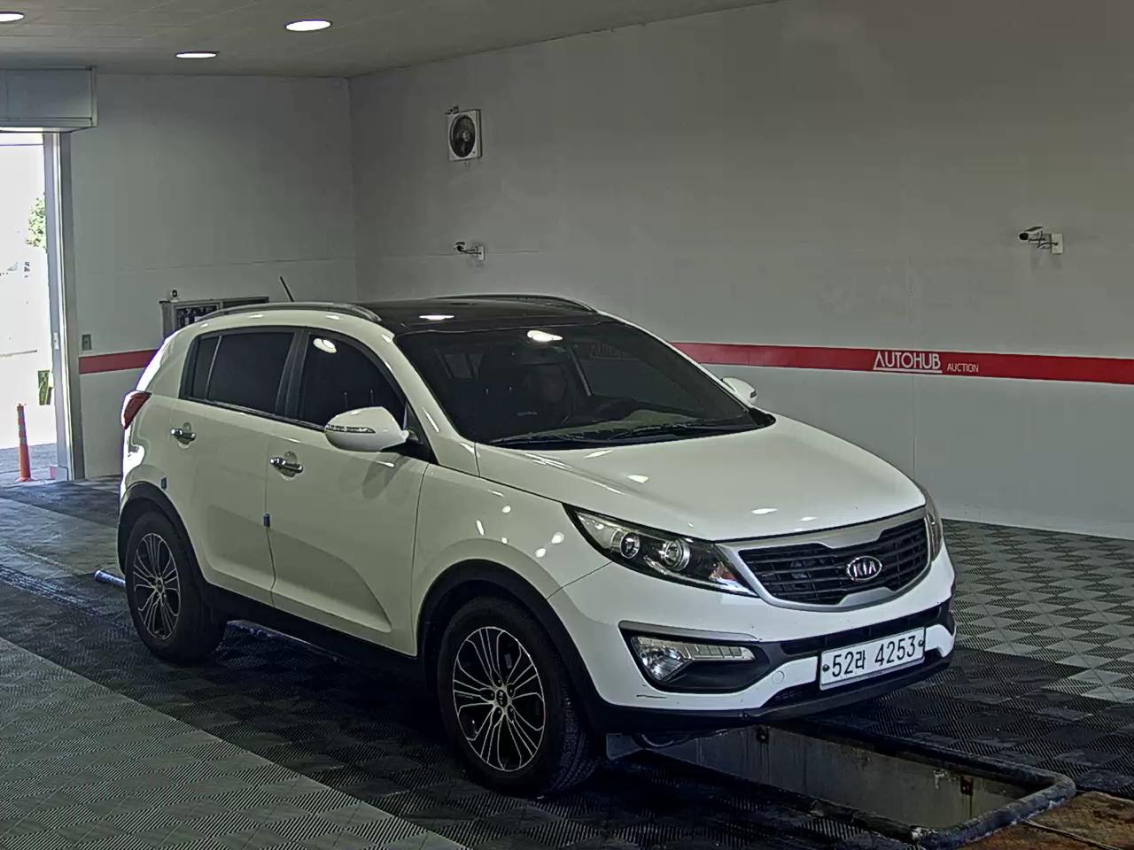 Kia Sportage 2012 - Image 2