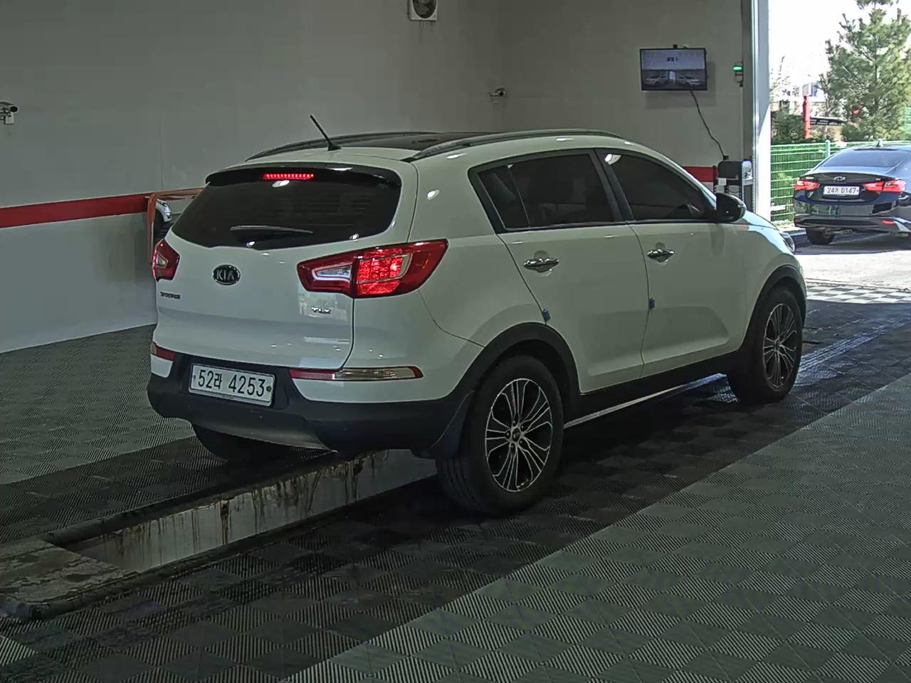 Kia Sportage 2012 - Image 4