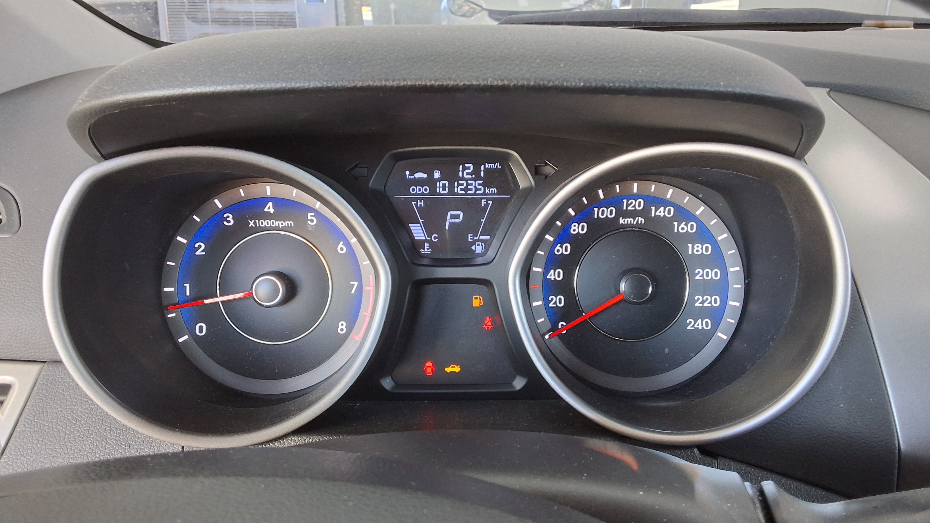 Hyundai Elantra 2012 - Image 8
