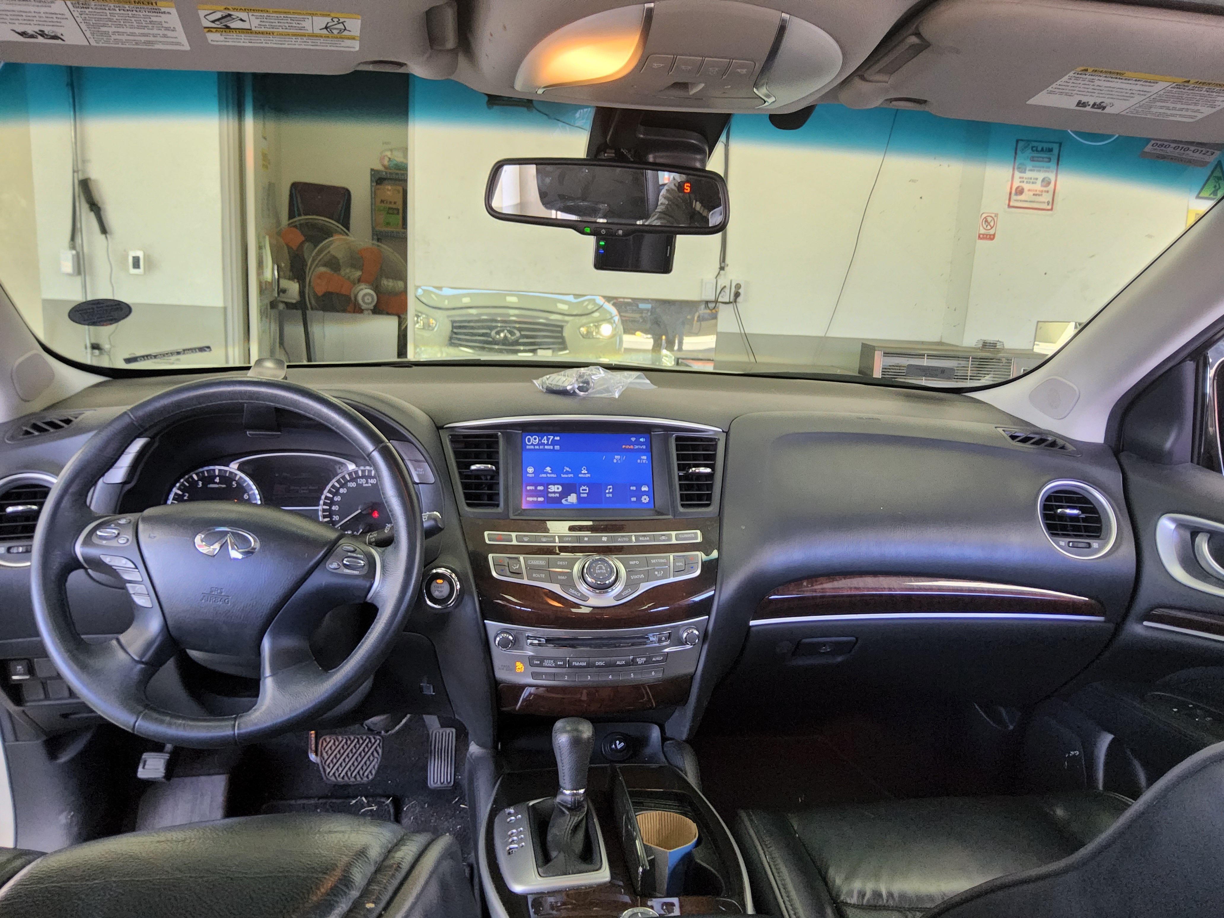 Infiniti QX60 - 10