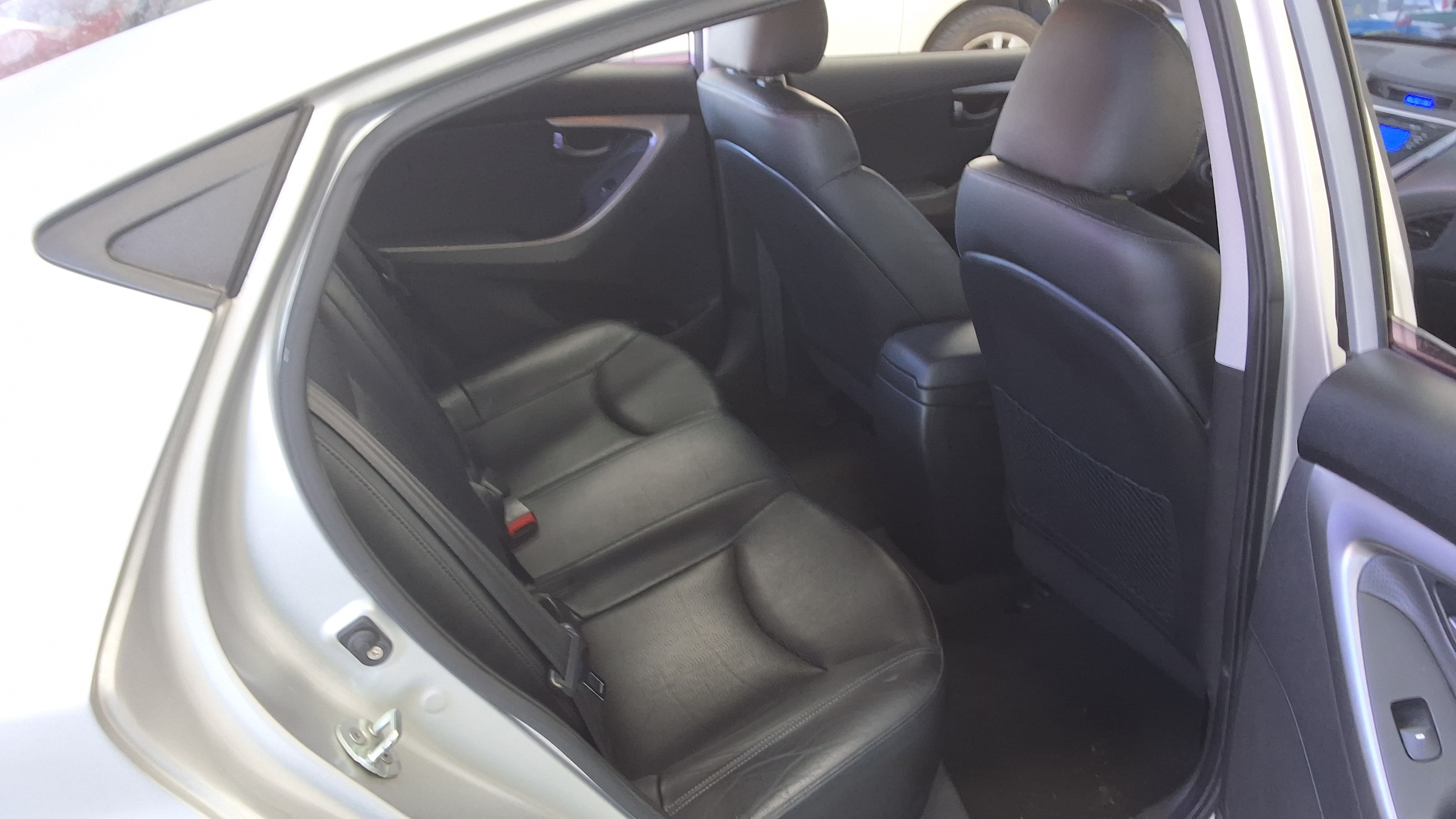 Hyundai Elantra 2012 - Image 12