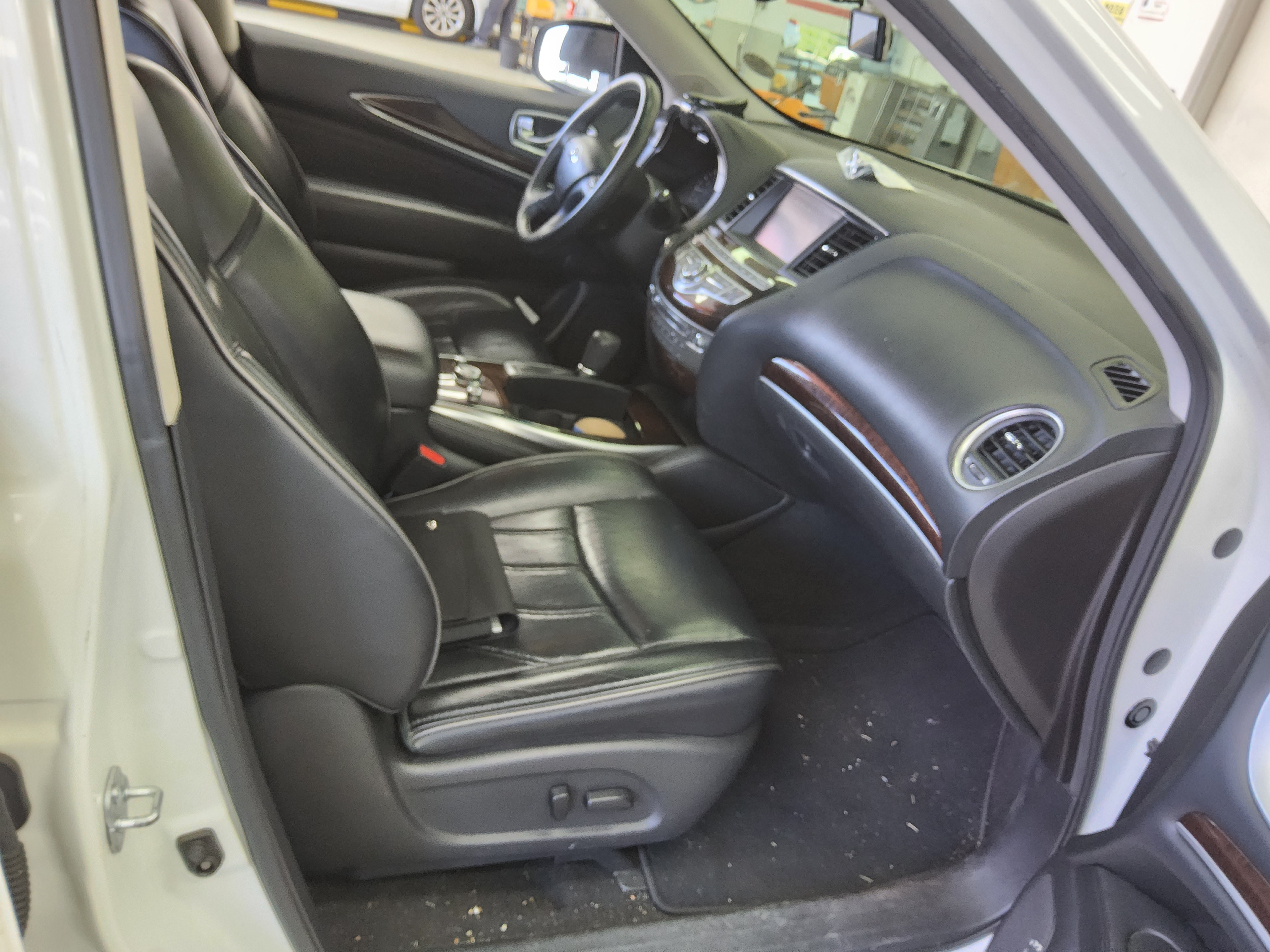Infiniti QX60 - 13