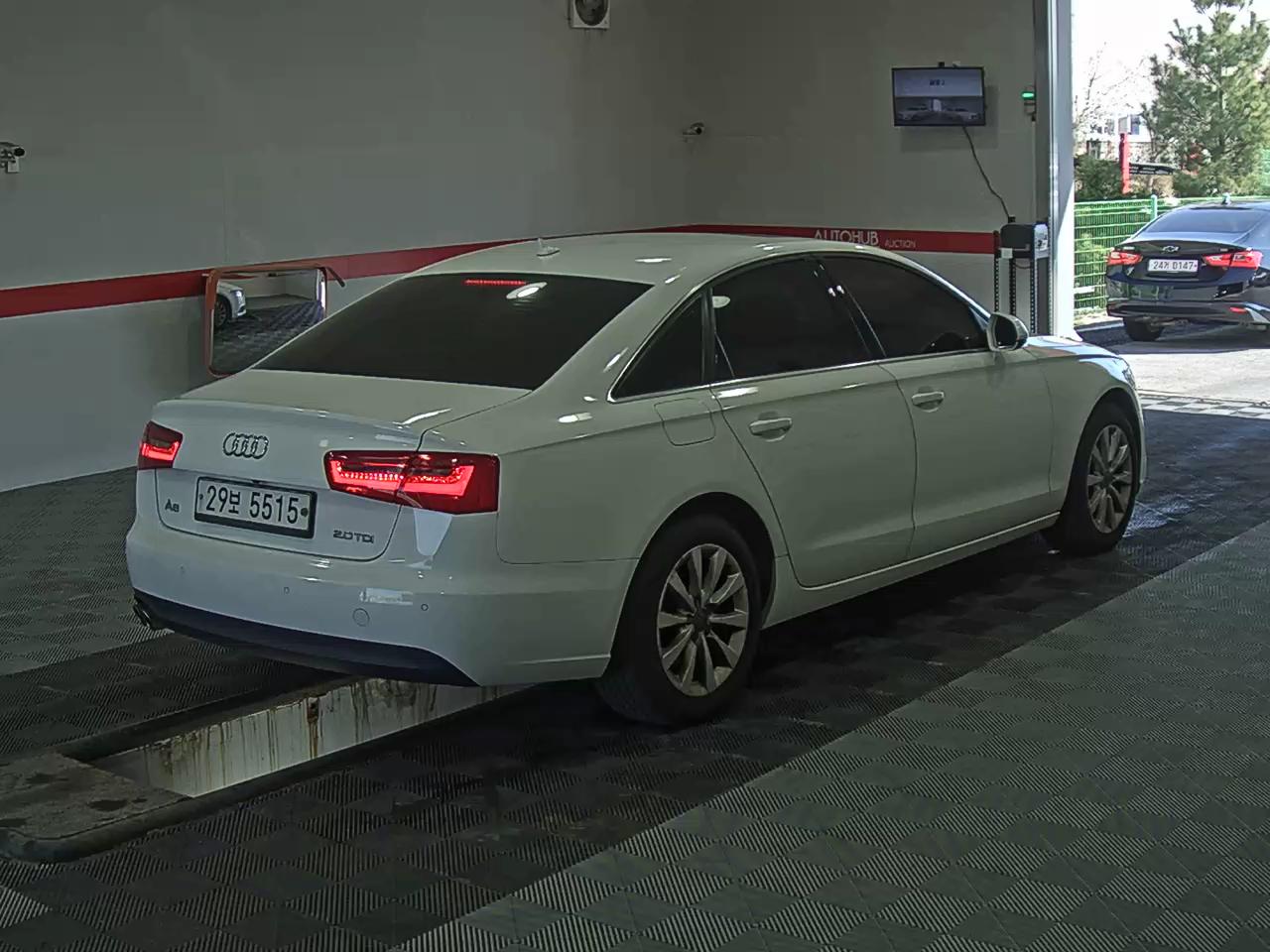 أودي A6 - 4