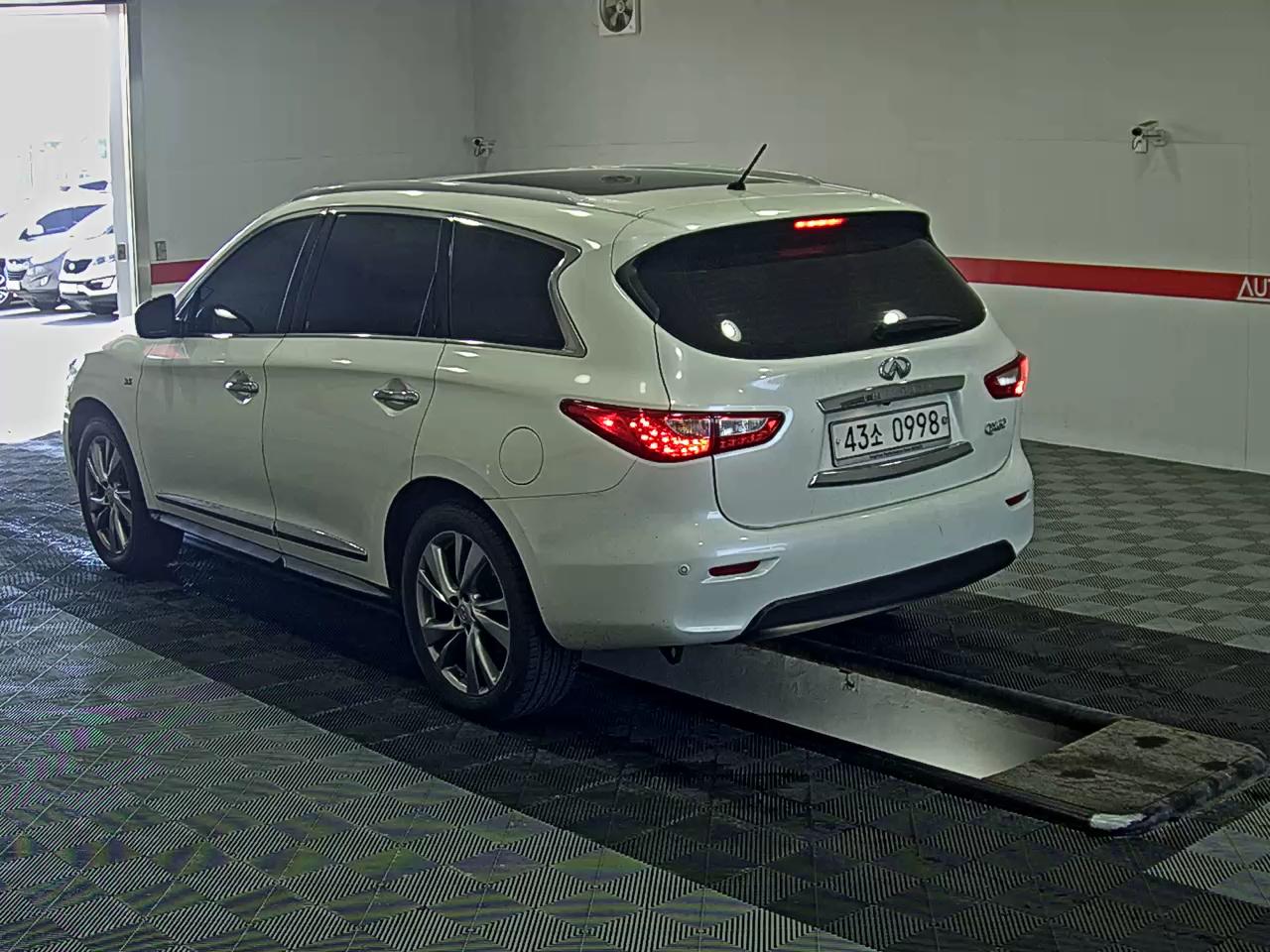 Infiniti QX60 - 5