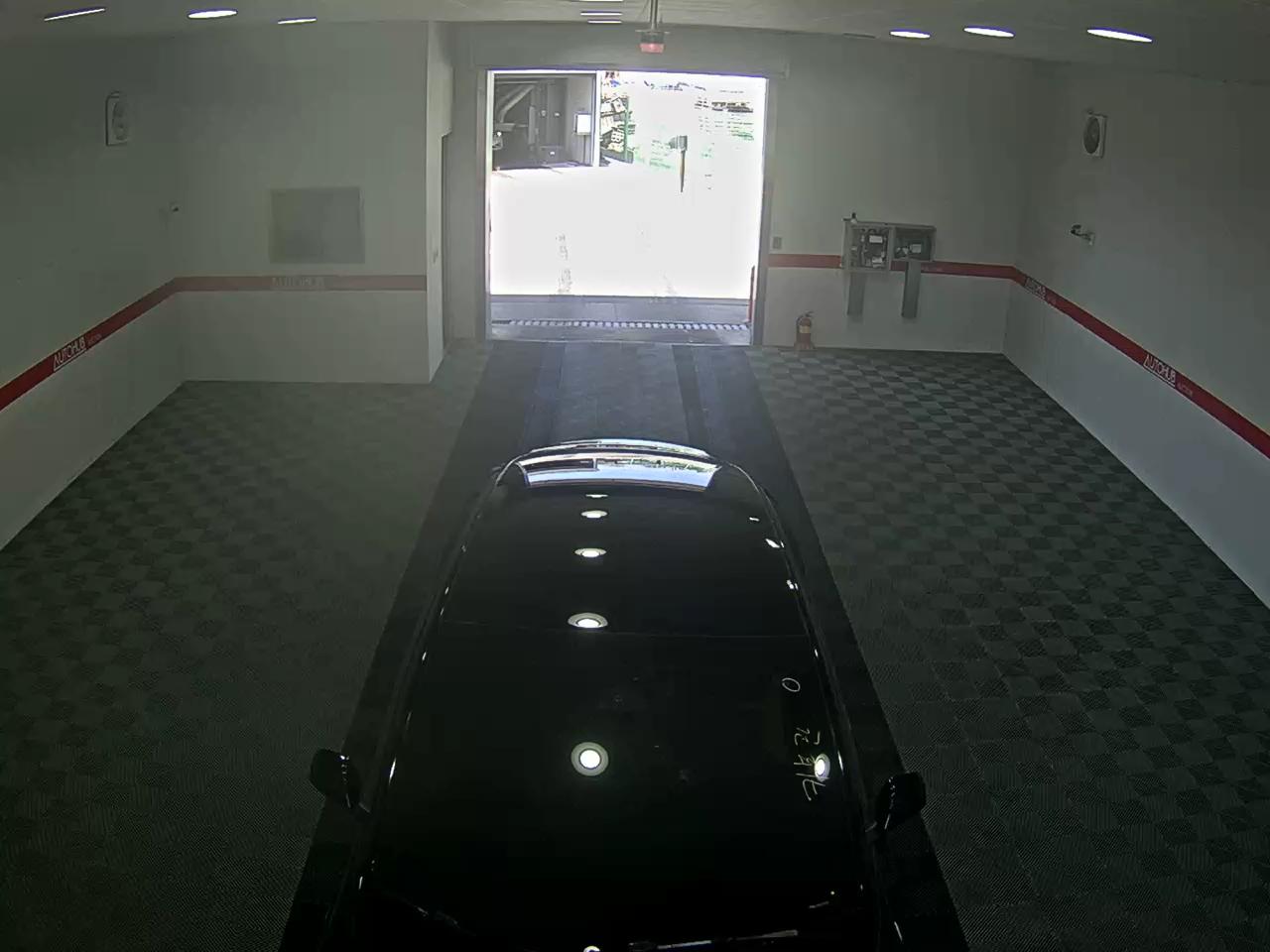 TESLA Model 3 - 6