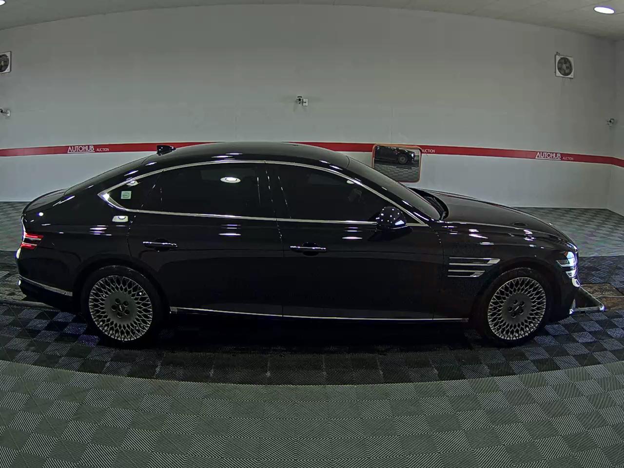 Hyundai Genesis 2021 - Image 3