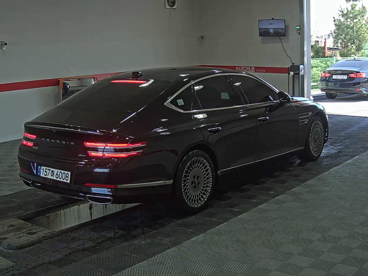 Hyundai Genesis 2021 - Image 4
