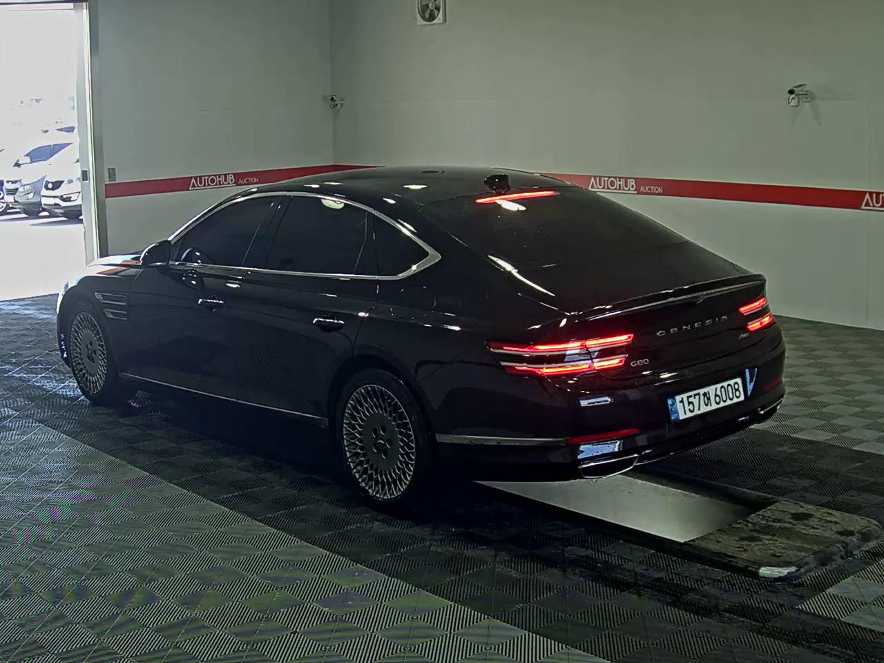 Hyundai Genesis 2021 - Image 5