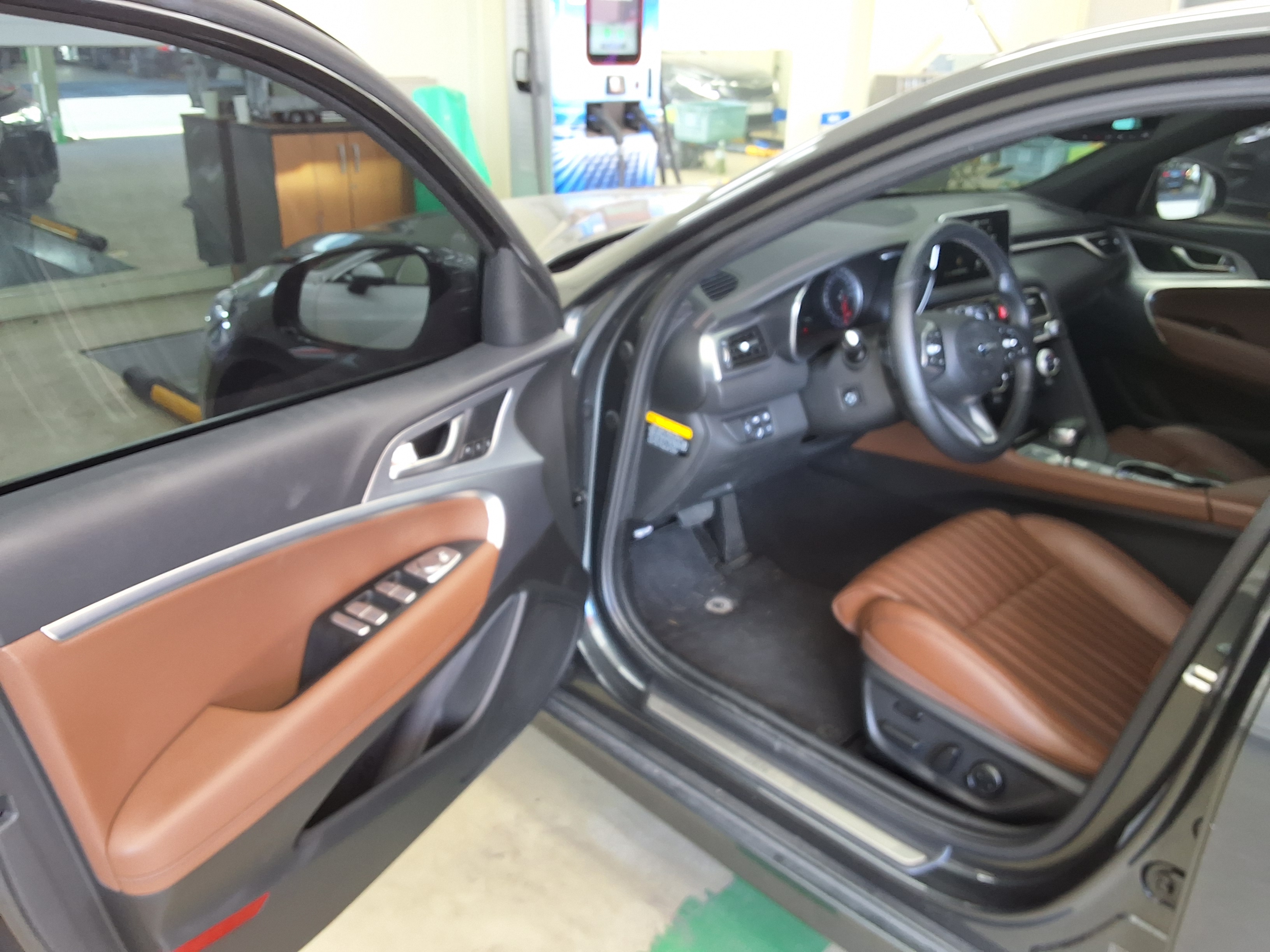 Genesis G70 2020 - Image 9