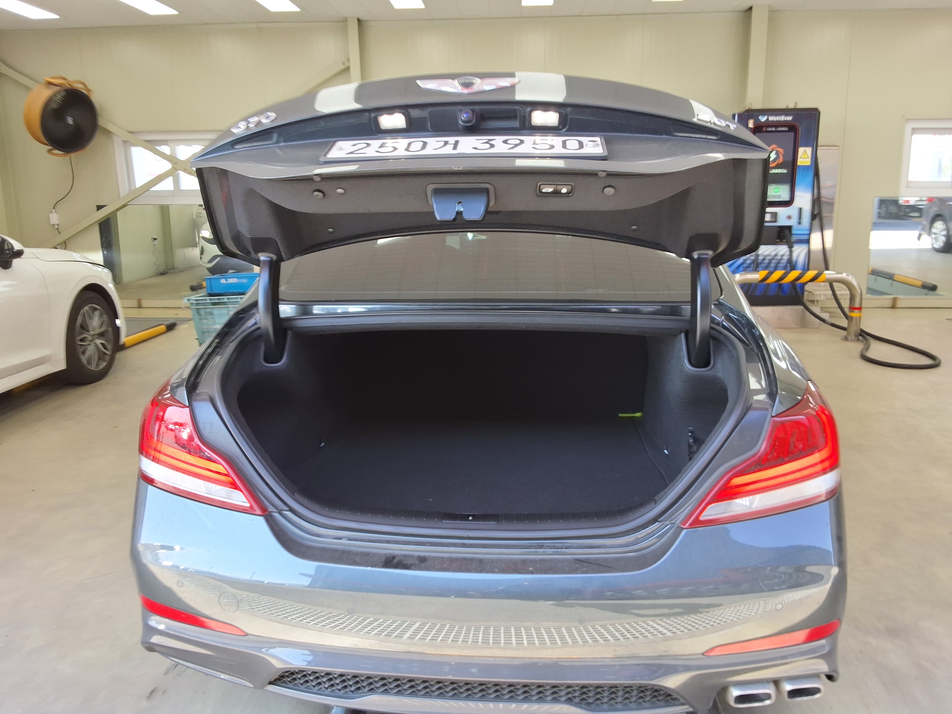 Genesis G70 2020 - Image 14