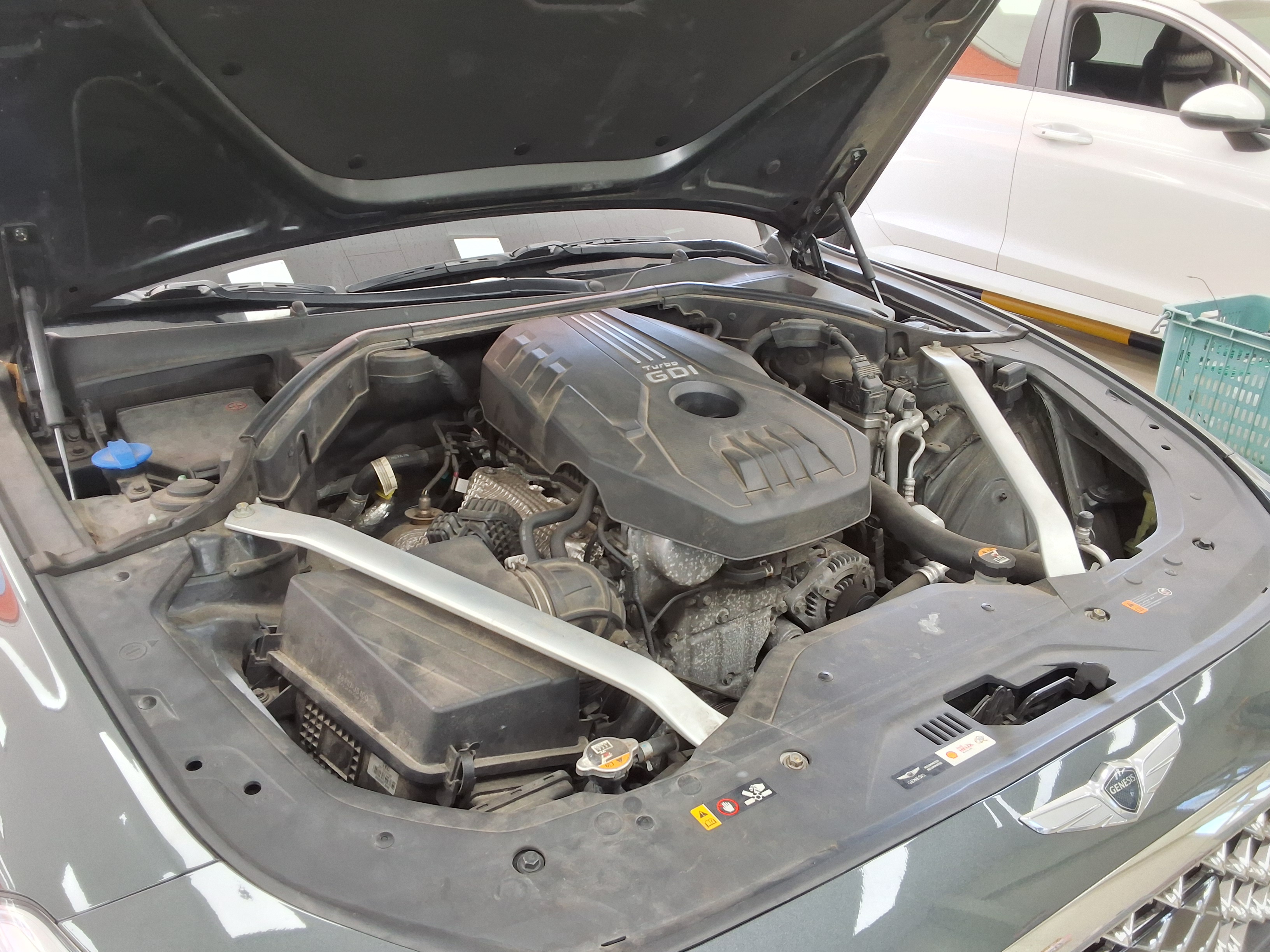 Genesis G70 2020 - Image 18